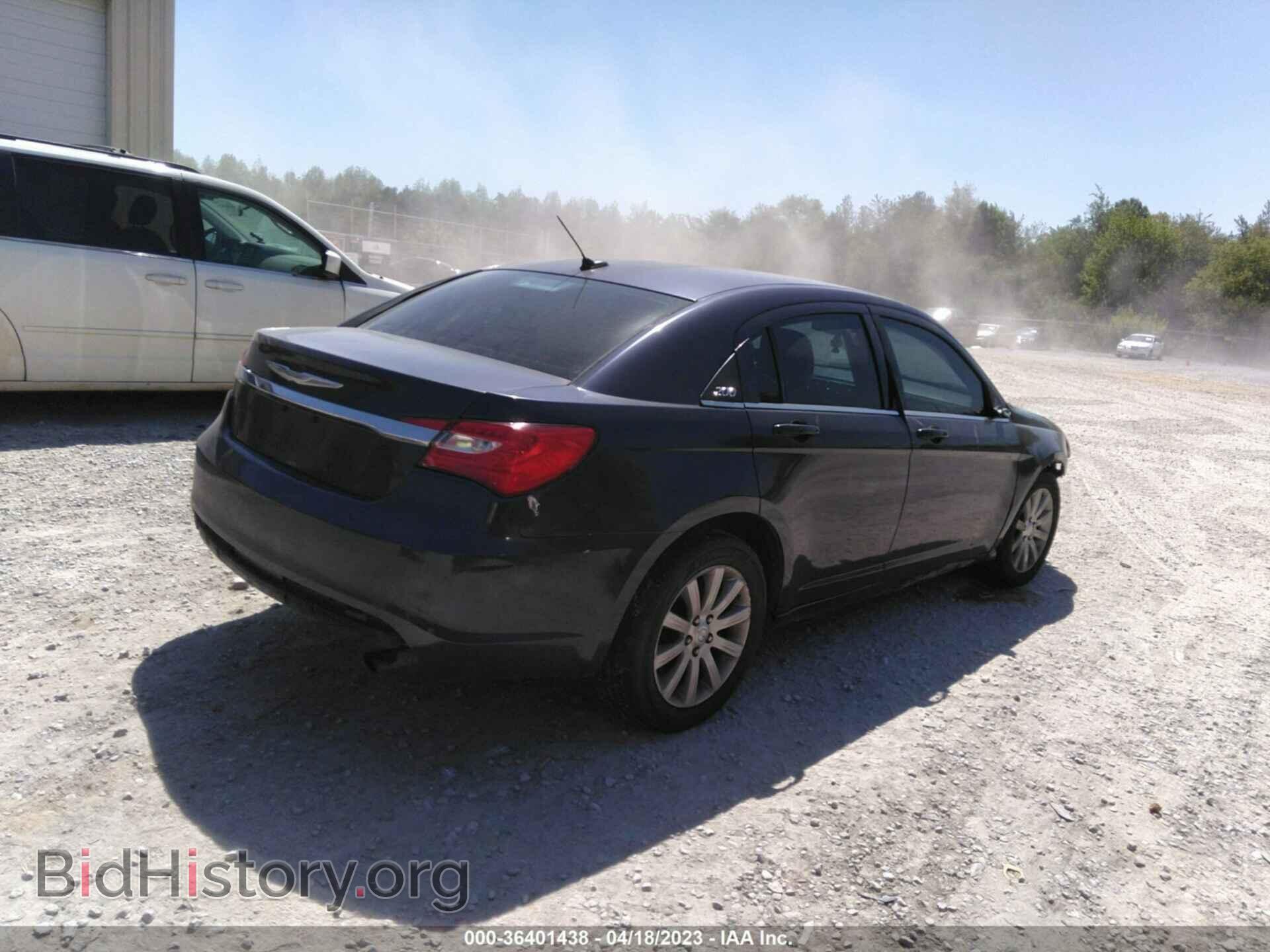 2012 CHRYSLER 200 - VIN: 1C3CCBBB9CN302705 - Фото 4