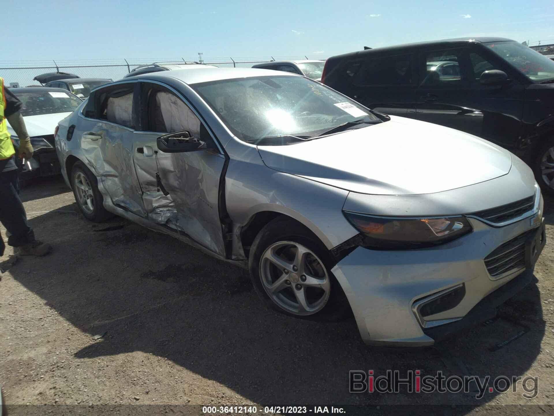 Photo 1G1ZB5ST2JF257173 - CHEVROLET MALIBU 2018