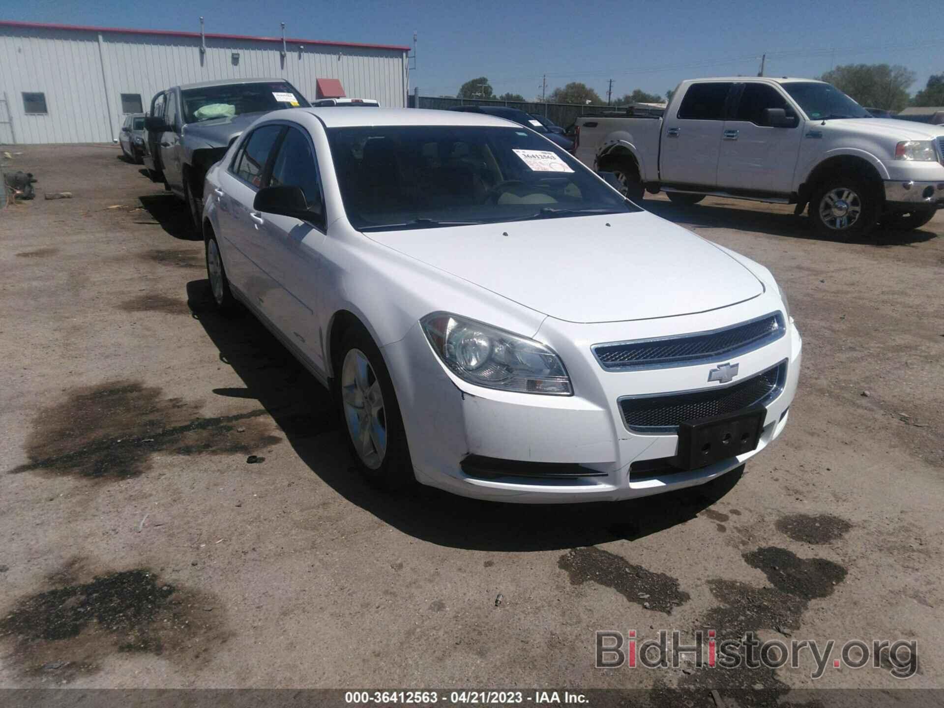 Photo 1G1ZB5E11BF270394 - CHEVROLET MALIBU 2011