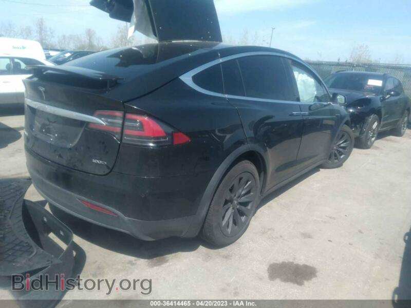 2018 Tesla MODEL X (VIN 5YJXCBE2XJF137347) — фото 4 из 12