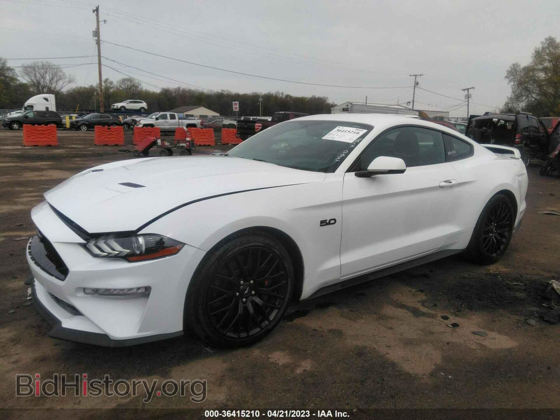 2019 FORD MUSTANG - VIN: 1FA6P8CF4K5153870 - Фото 2