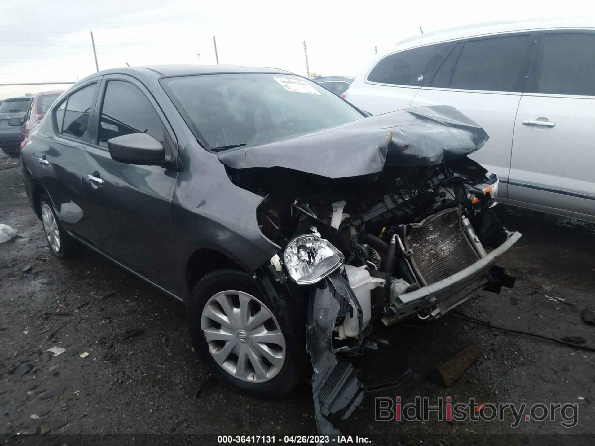 Photo 3N1CN7AP3JL871324 - NISSAN VERSA SEDAN 2018