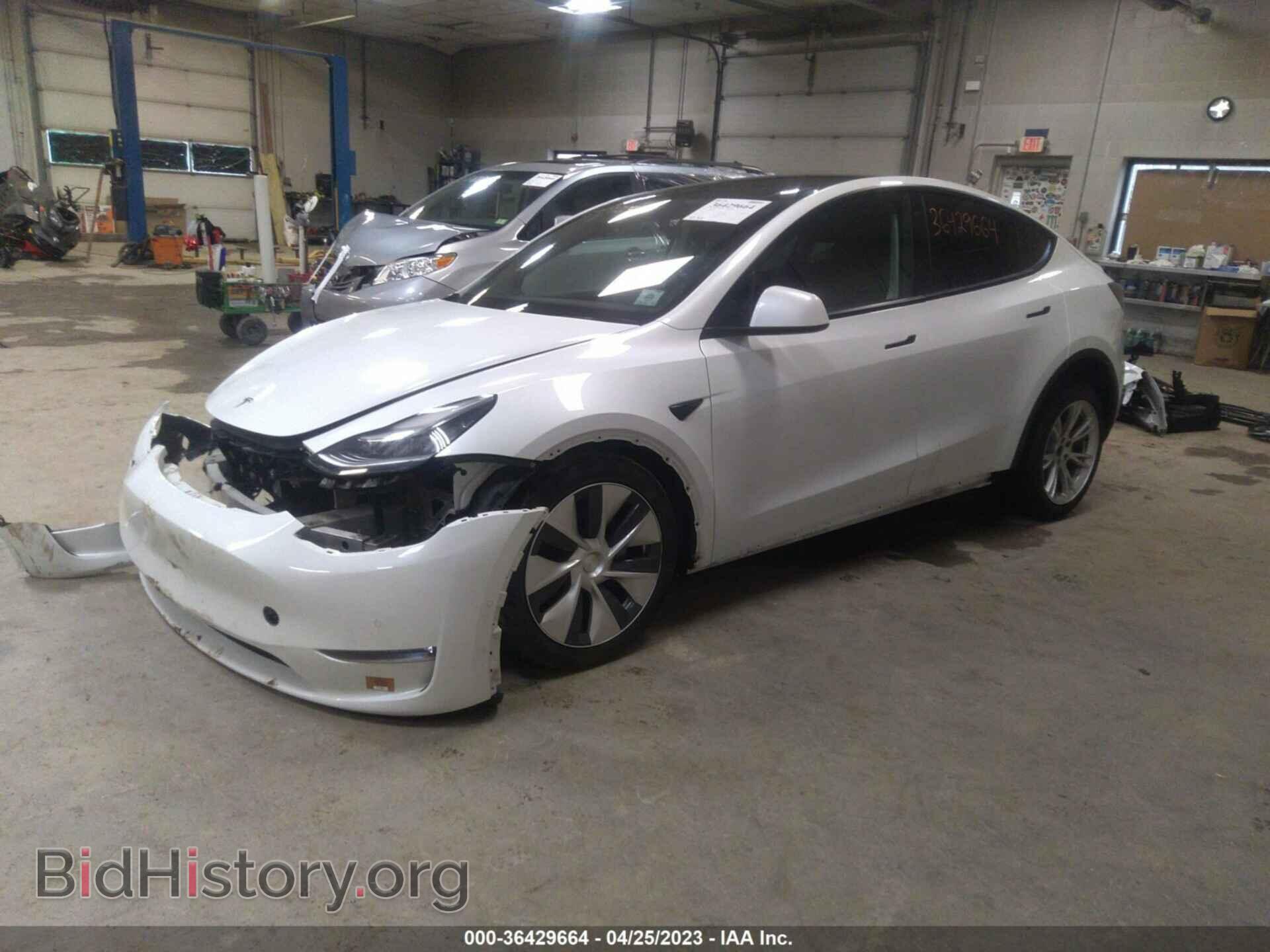 2020 TESLA MODEL Y - VIN: 5YJYGDEE9LF043929 - Photo 2