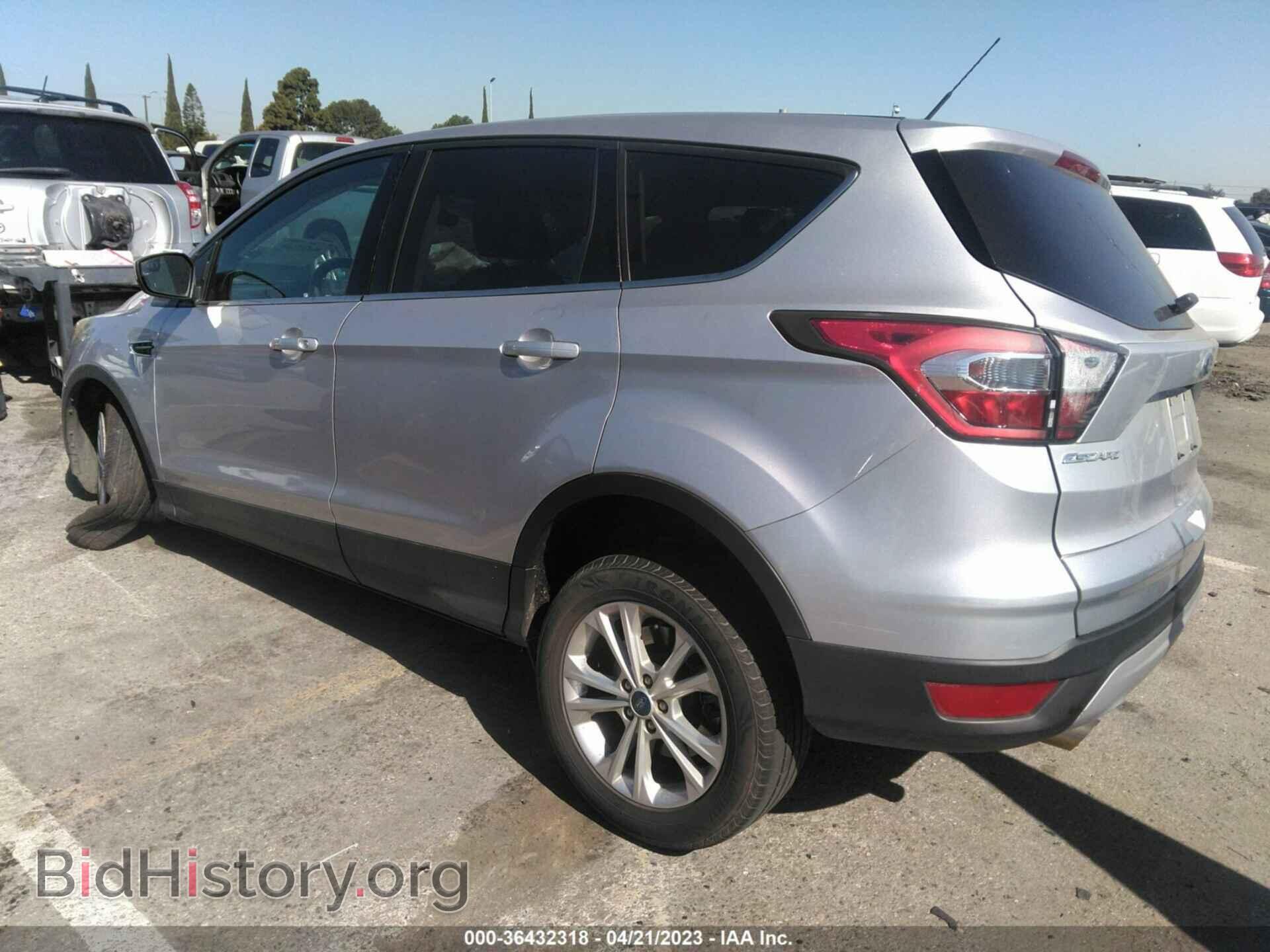 2017 FORD ESCAPE - VIN: 1FMCU0G95HUB46562 - Фото 3