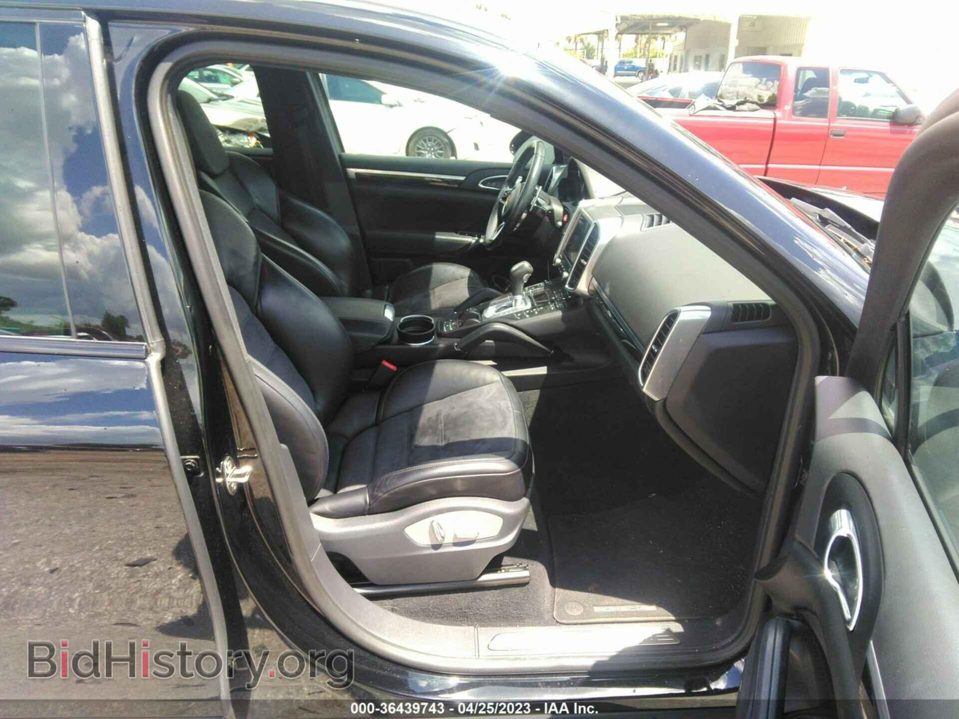 2017 PORSCHE CAYENNE - VIN: WP1AA2A28HKA84595 - Фото 5