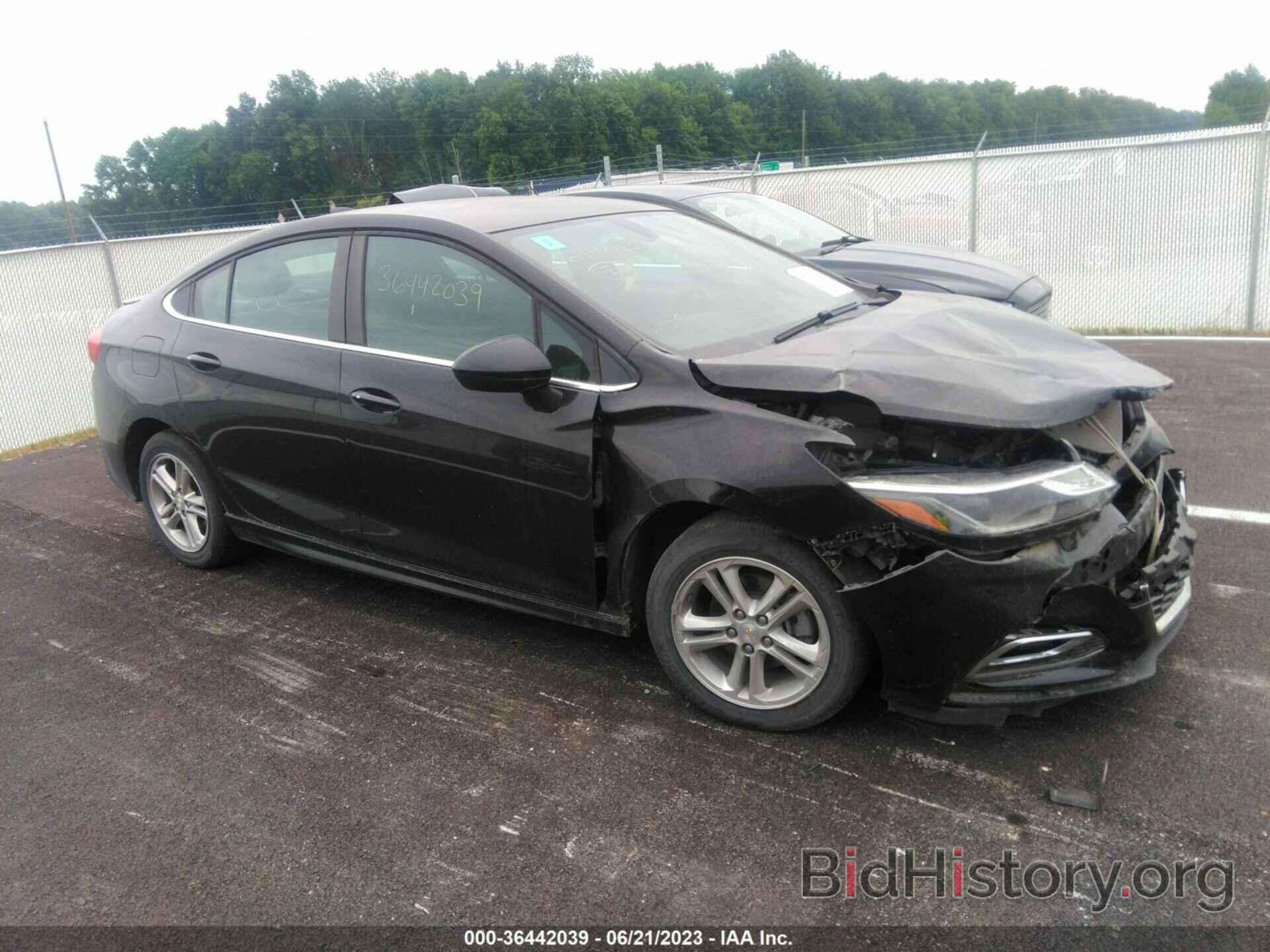 Photo 1G1BE5SM0J7155365 - CHEVROLET CRUZE 2018