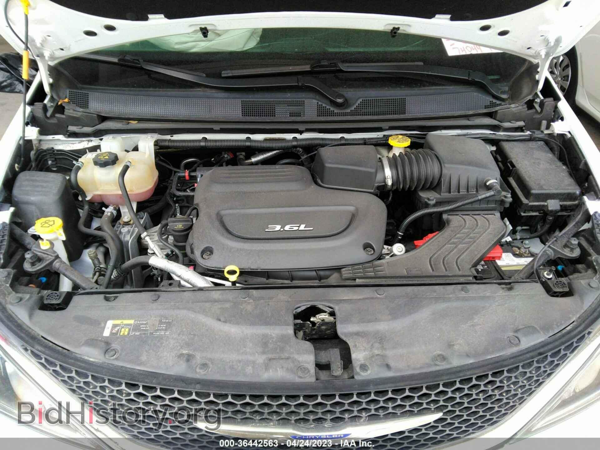 2018 CHRYSLER PACIFICA - VIN: 2C4RC1BG2JR142940 - Фото 10