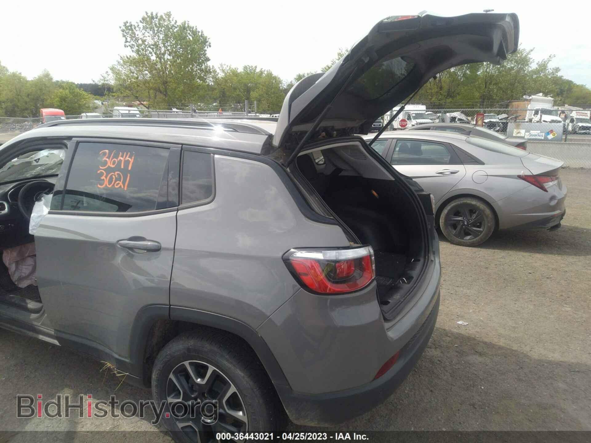 2019 JEEP COMPASS - VIN: 3C4NJDAB9KT723717 - Фото 3