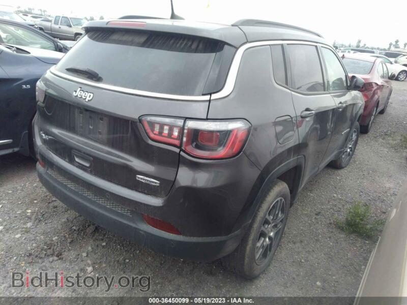 2020 Jeep COMPASS (VIN 3C4NJDBBXLT222447) — photo 8 of 10