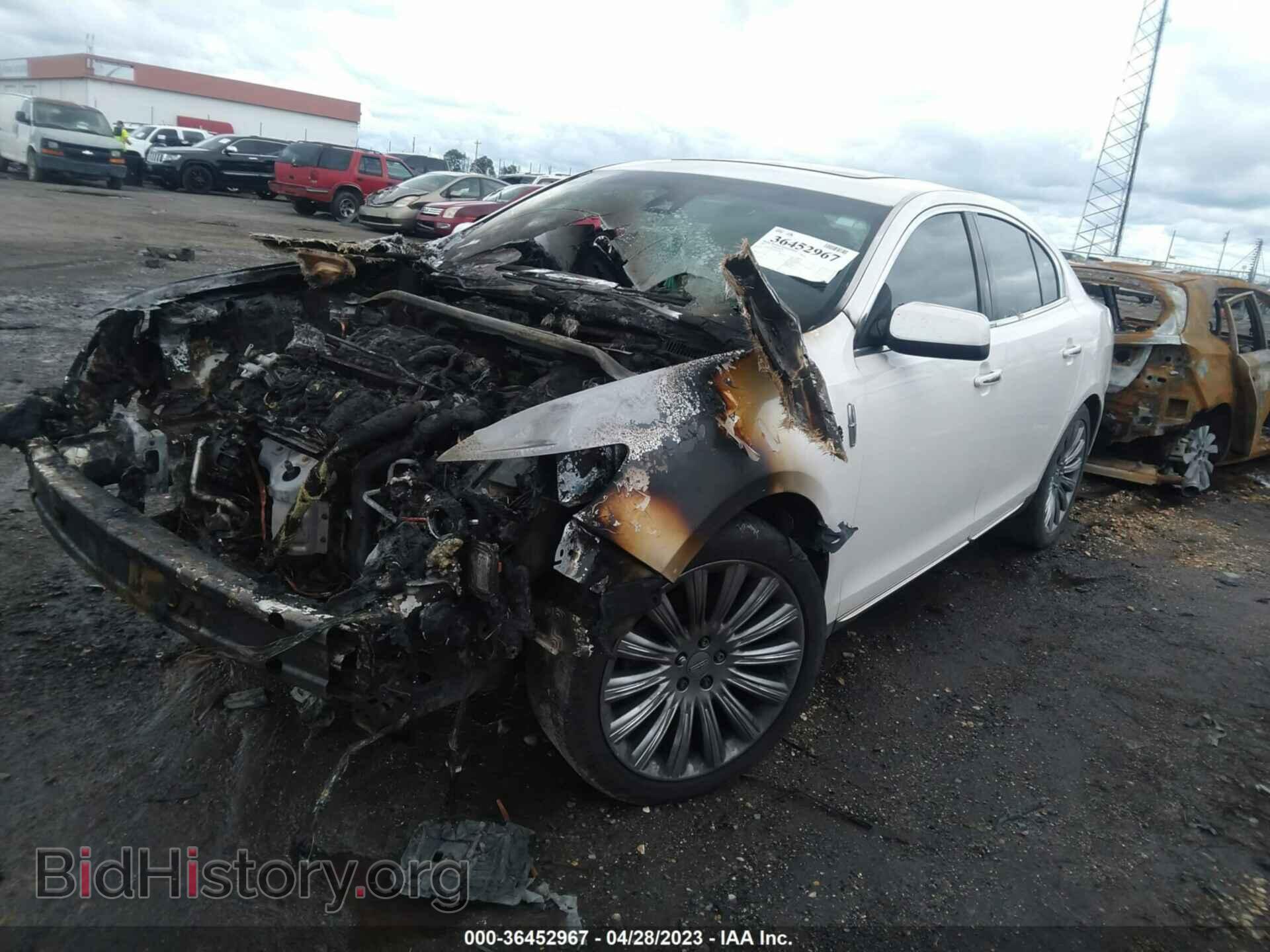 2013 LINCOLN MKS - VIN: 1LNHL9EK1DG600995 - Фото 2