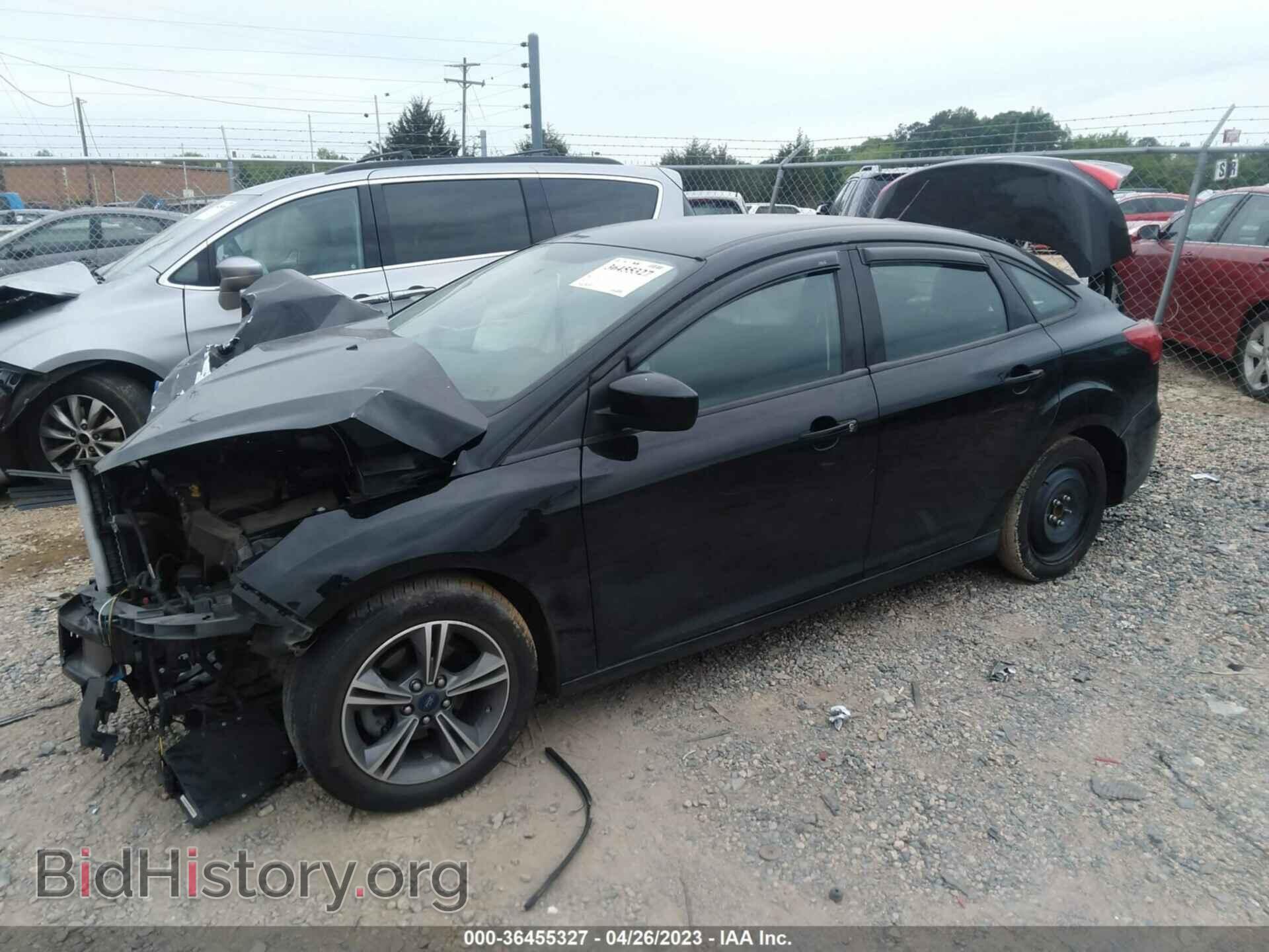 2018 FORD FOCUS - VIN: 1FADP3F23JL235456 - Фото 2