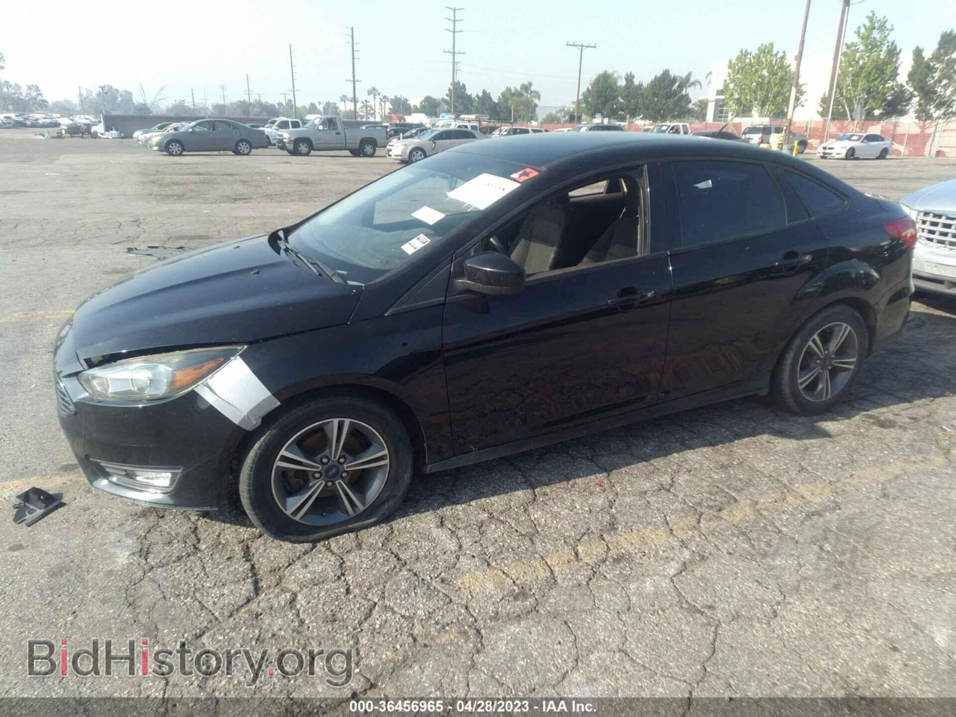 2018 FORD FOCUS - VIN: 1FADP3FE8JL277681 - Фото 2
