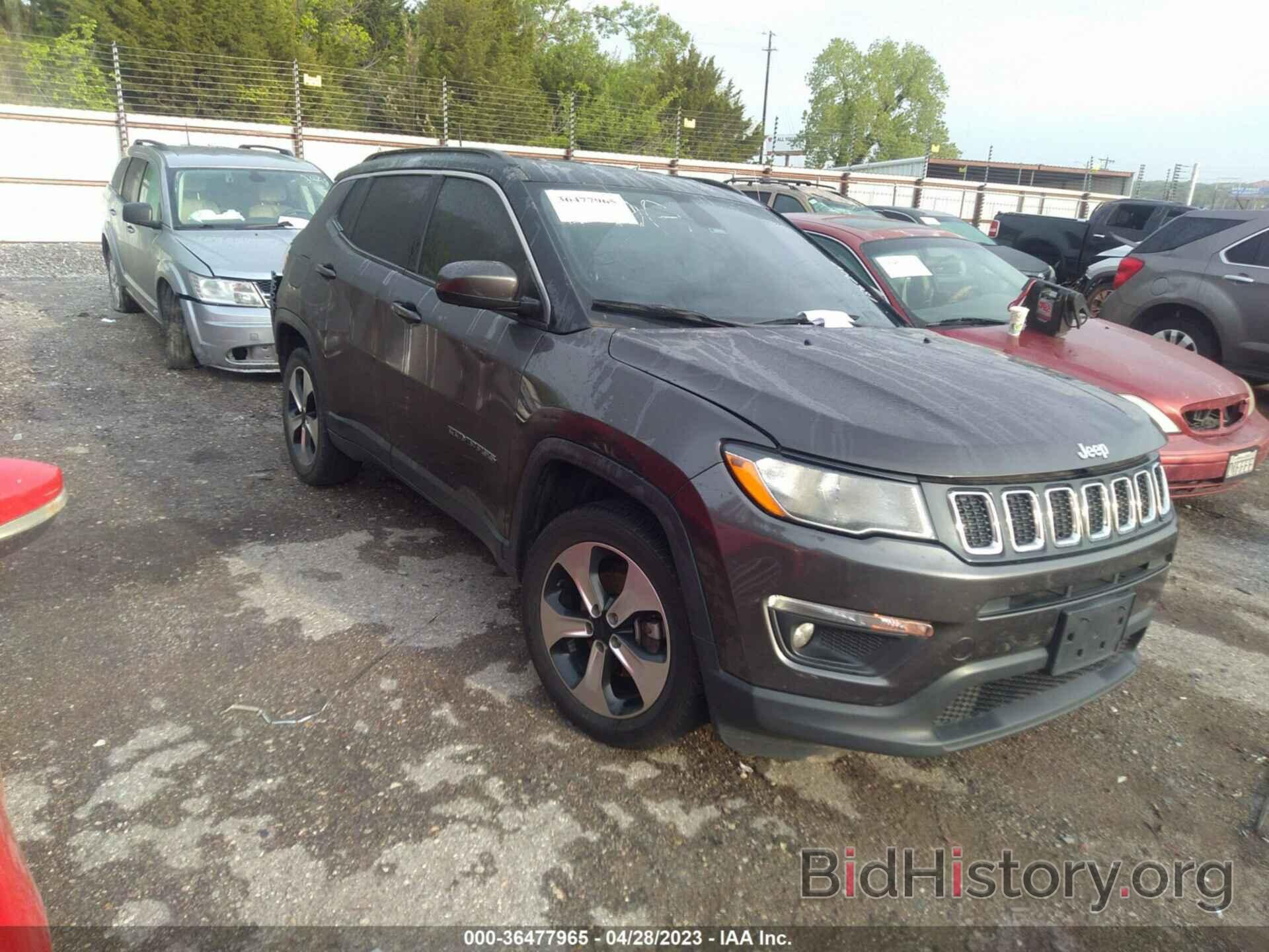 Photo 3C4NJCBB1JT186204 - JEEP COMPASS 2018