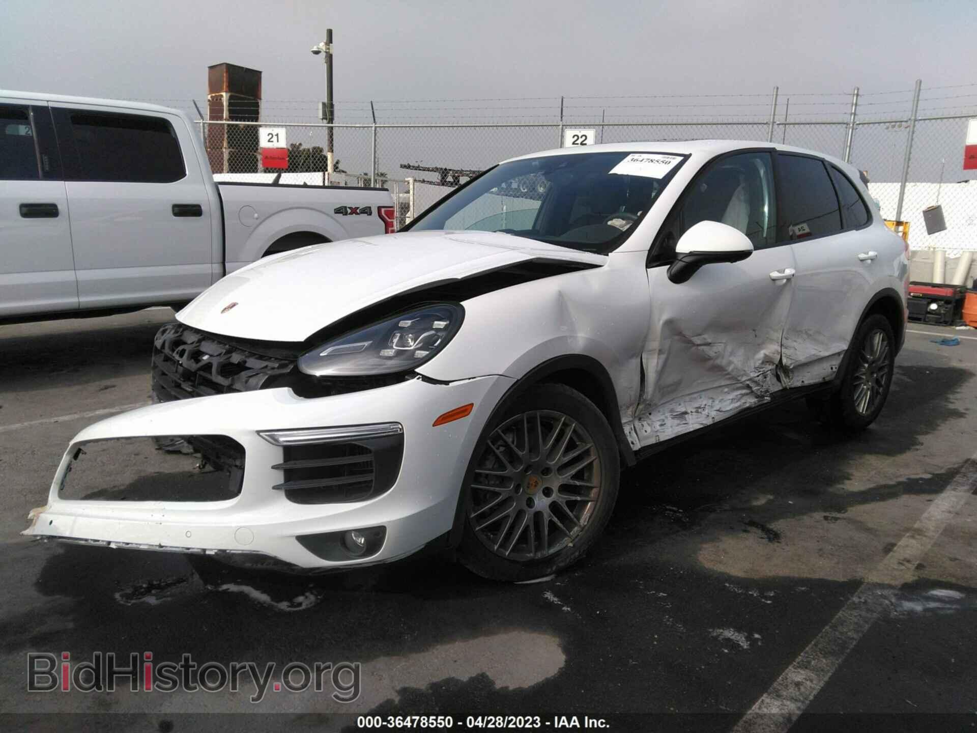 2018 PORSCHE CAYENNE - VIN: WP1AB2A27JLA60382 - Фото 2