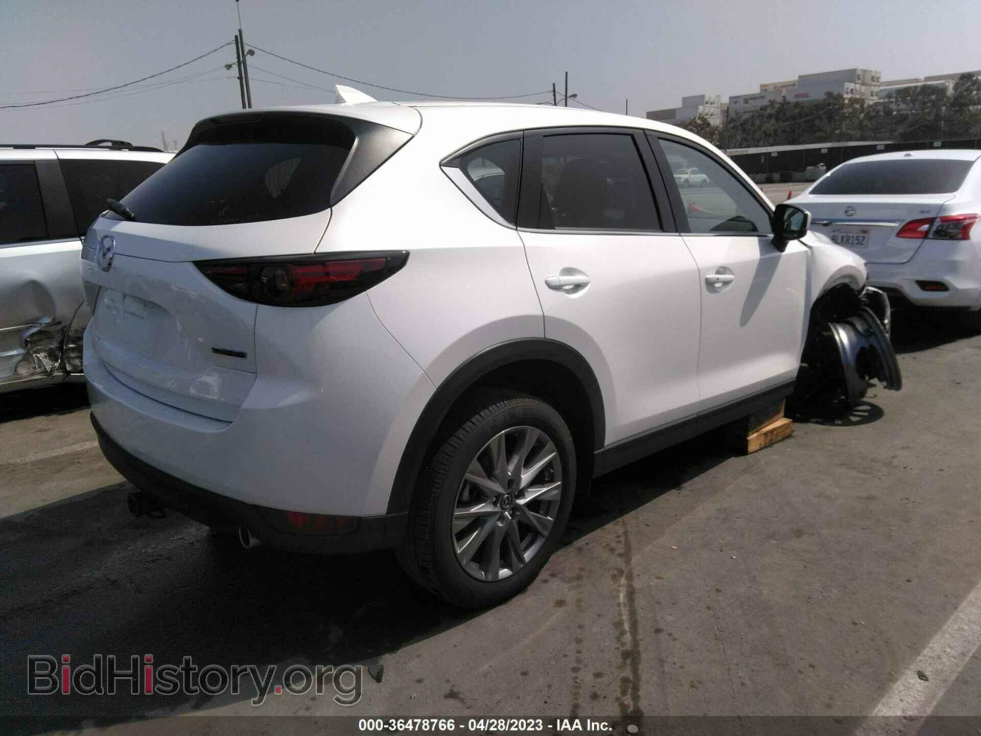 2020 MAZDA CX-5 - VIN: JM3KFADM1L1832236 - Фото 4
