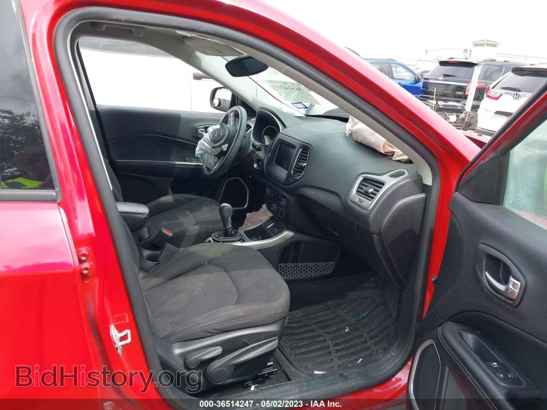 2018 JEEP COMPASS - VIN: 3C4NJCAB7JT271968 - Фото 5