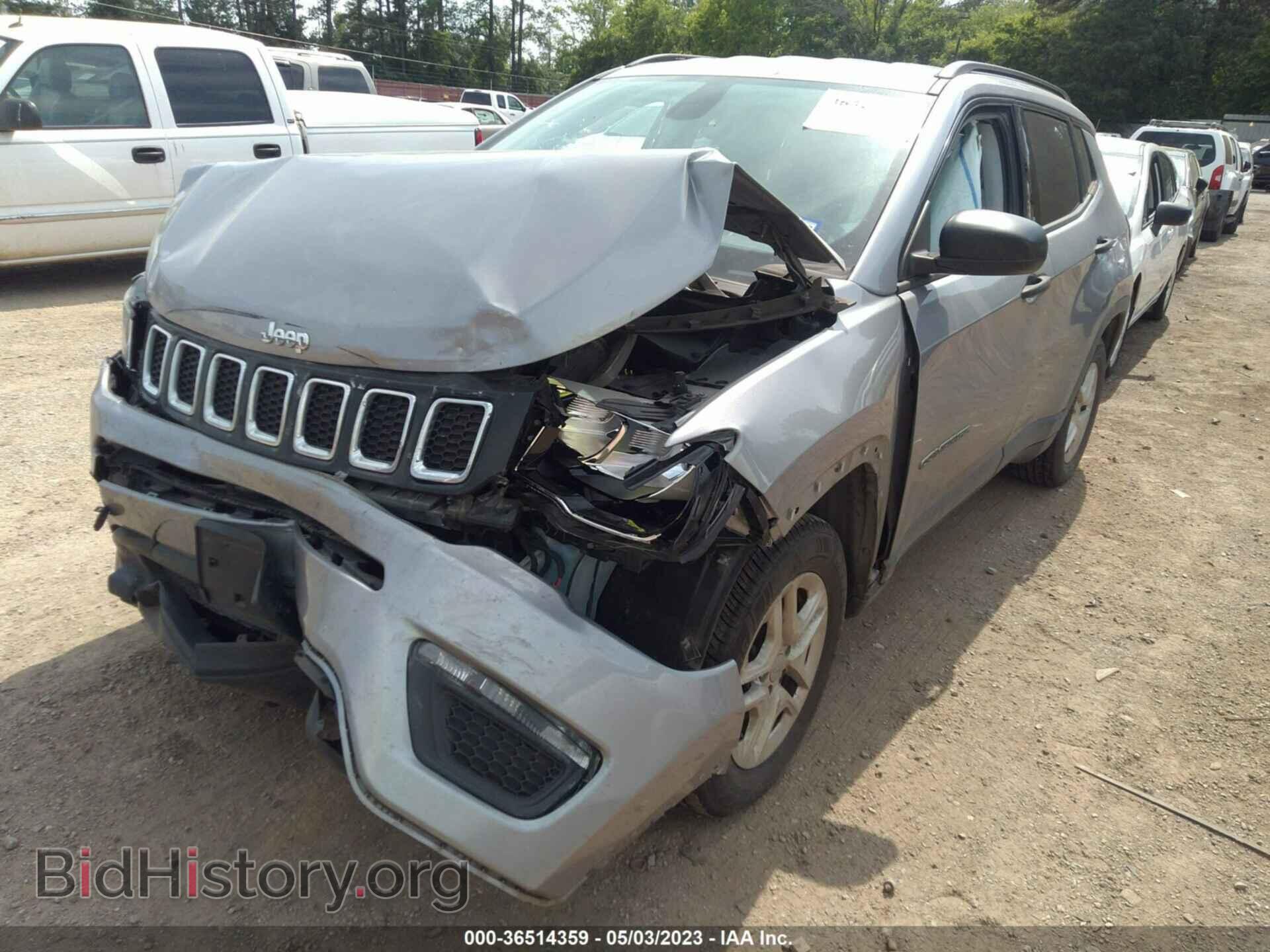 2018 JEEP COMPASS - VIN: 3C4NJCAB7JT102369 - Фото 2