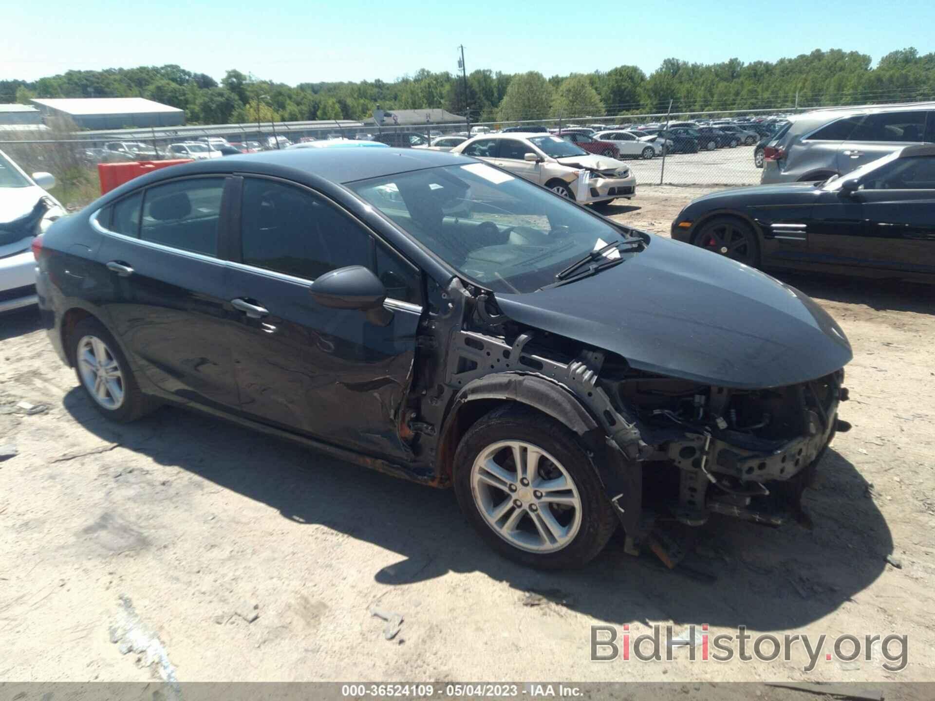 Photo 1G1BE5SM3J7124076 - CHEVROLET CRUZE 2018