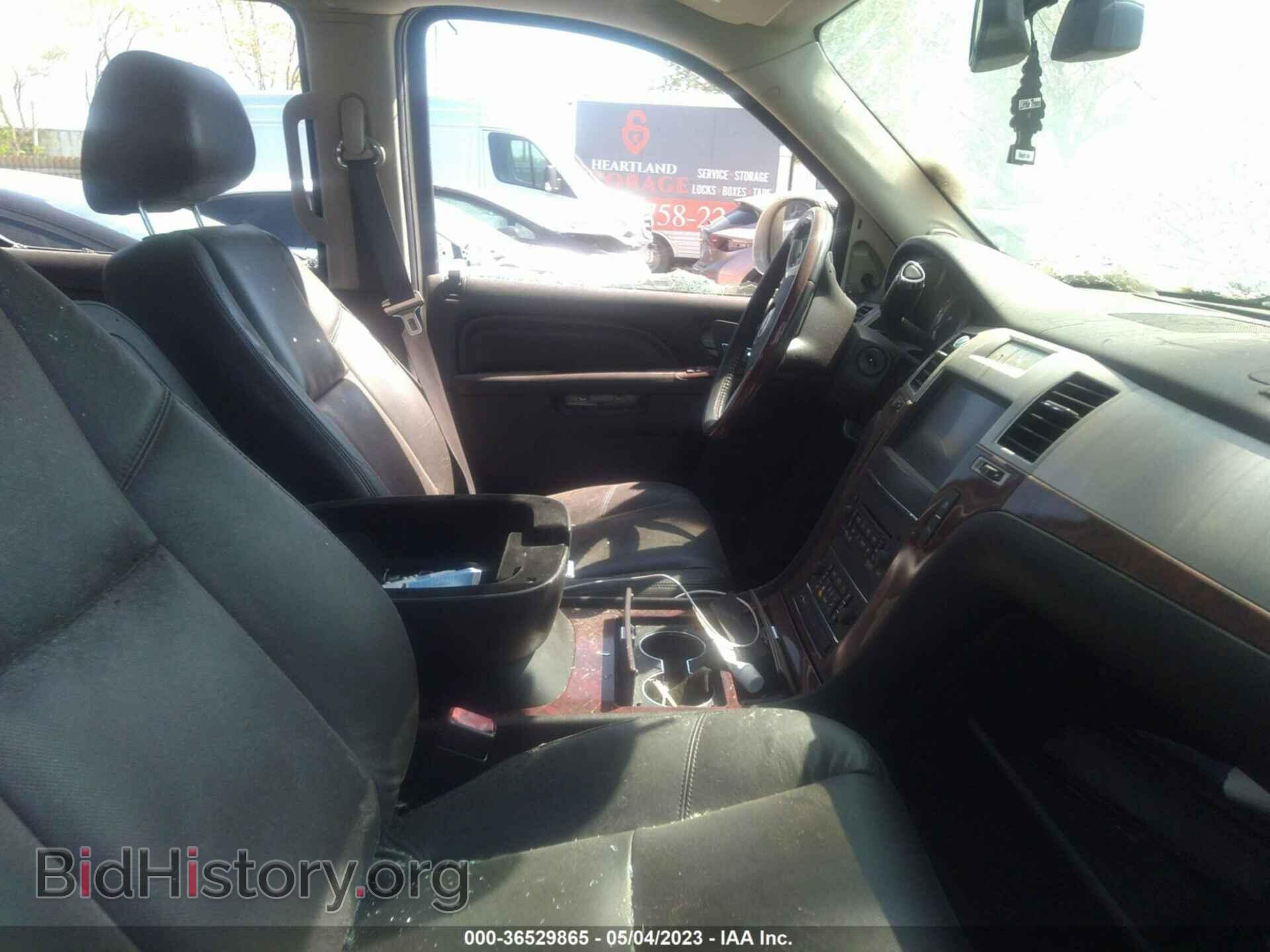 2011 CADILLAC ESCALADE - VIN: 1GYS4BEF2BR162095 - Фото 5