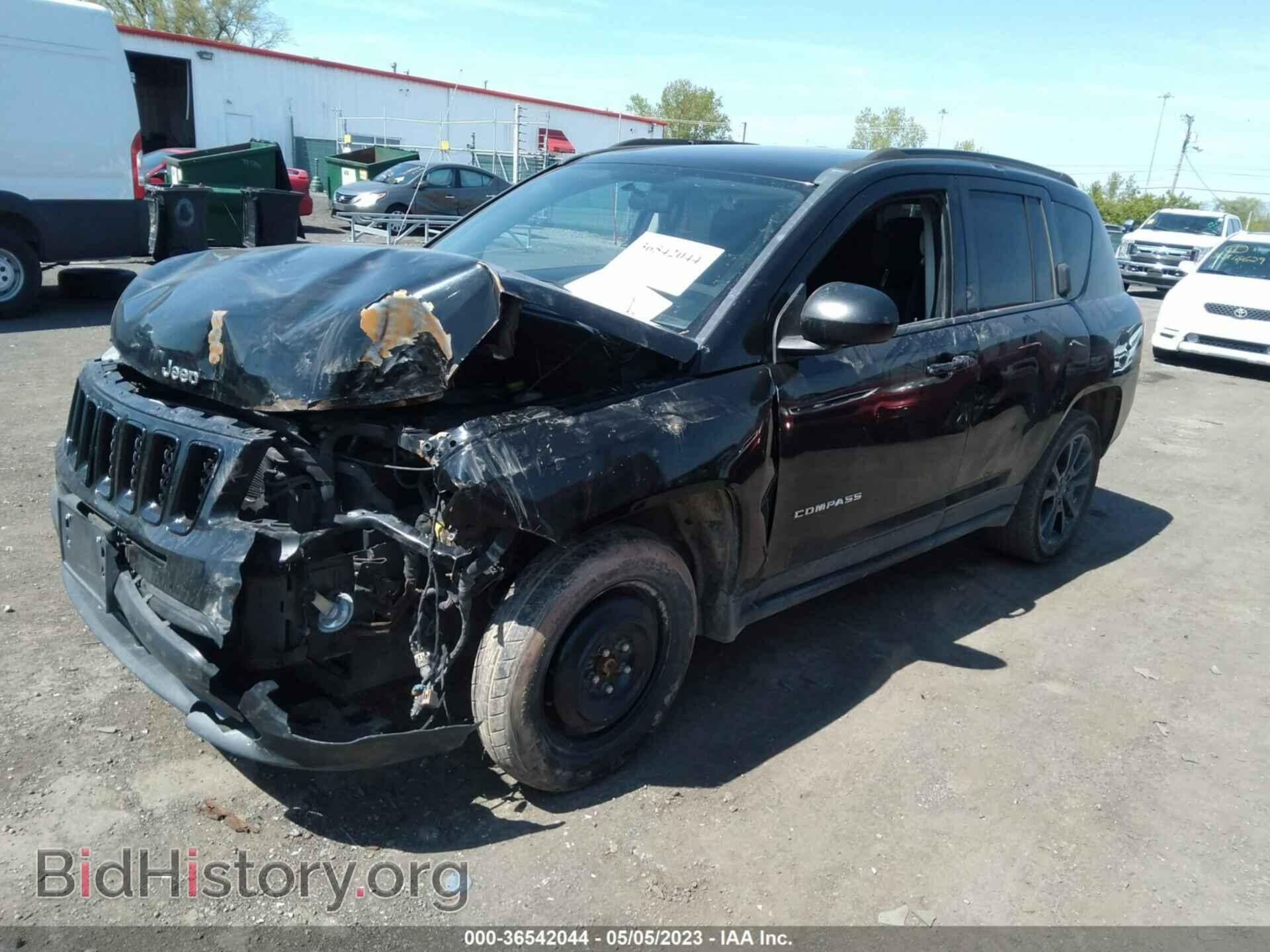 2012 JEEP COMPASS - VIN: 1C4NJDEB0CD676319 - Photo 2
