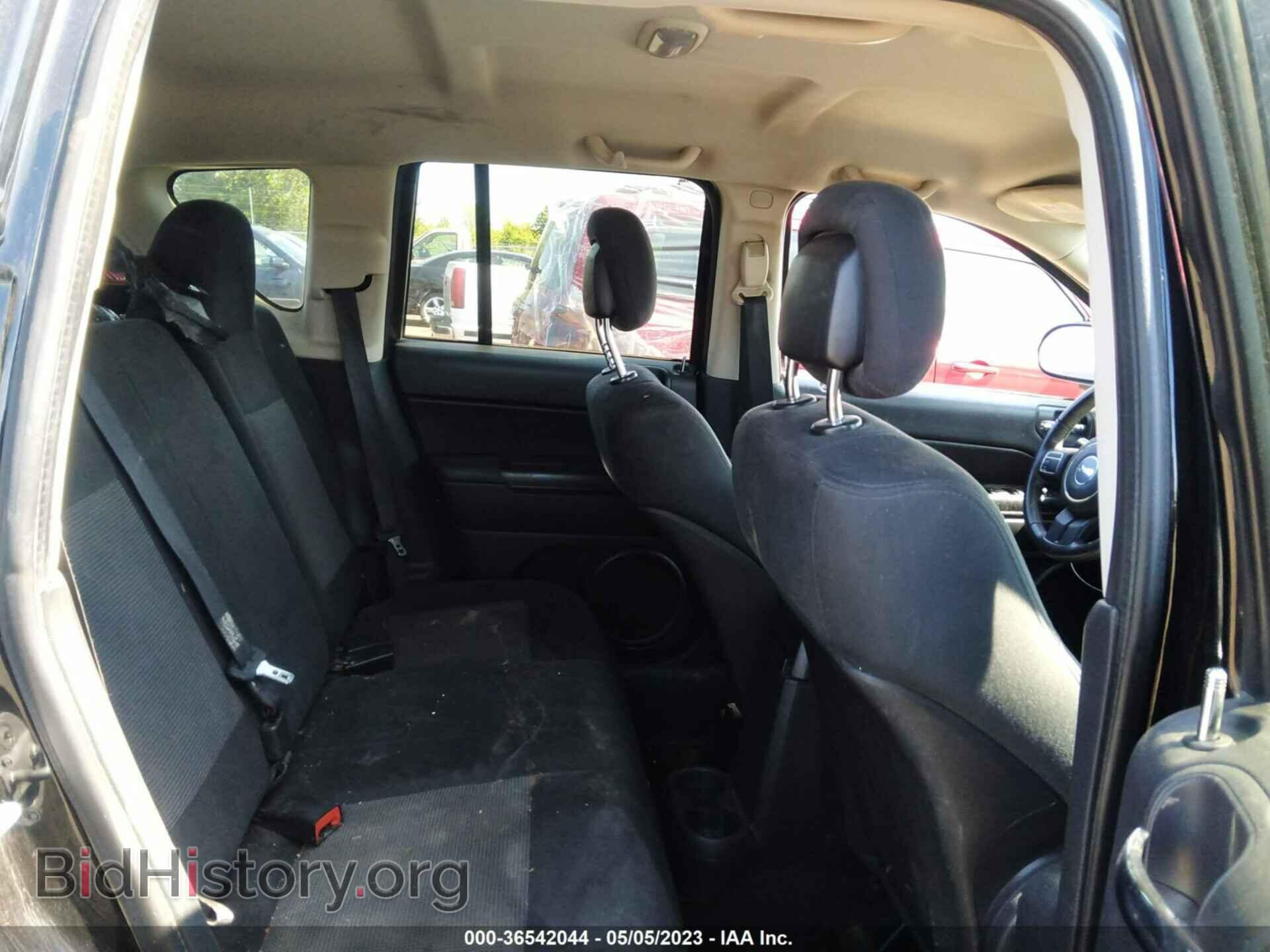 2012 JEEP COMPASS - VIN: 1C4NJDEB0CD676319 - Photo 8