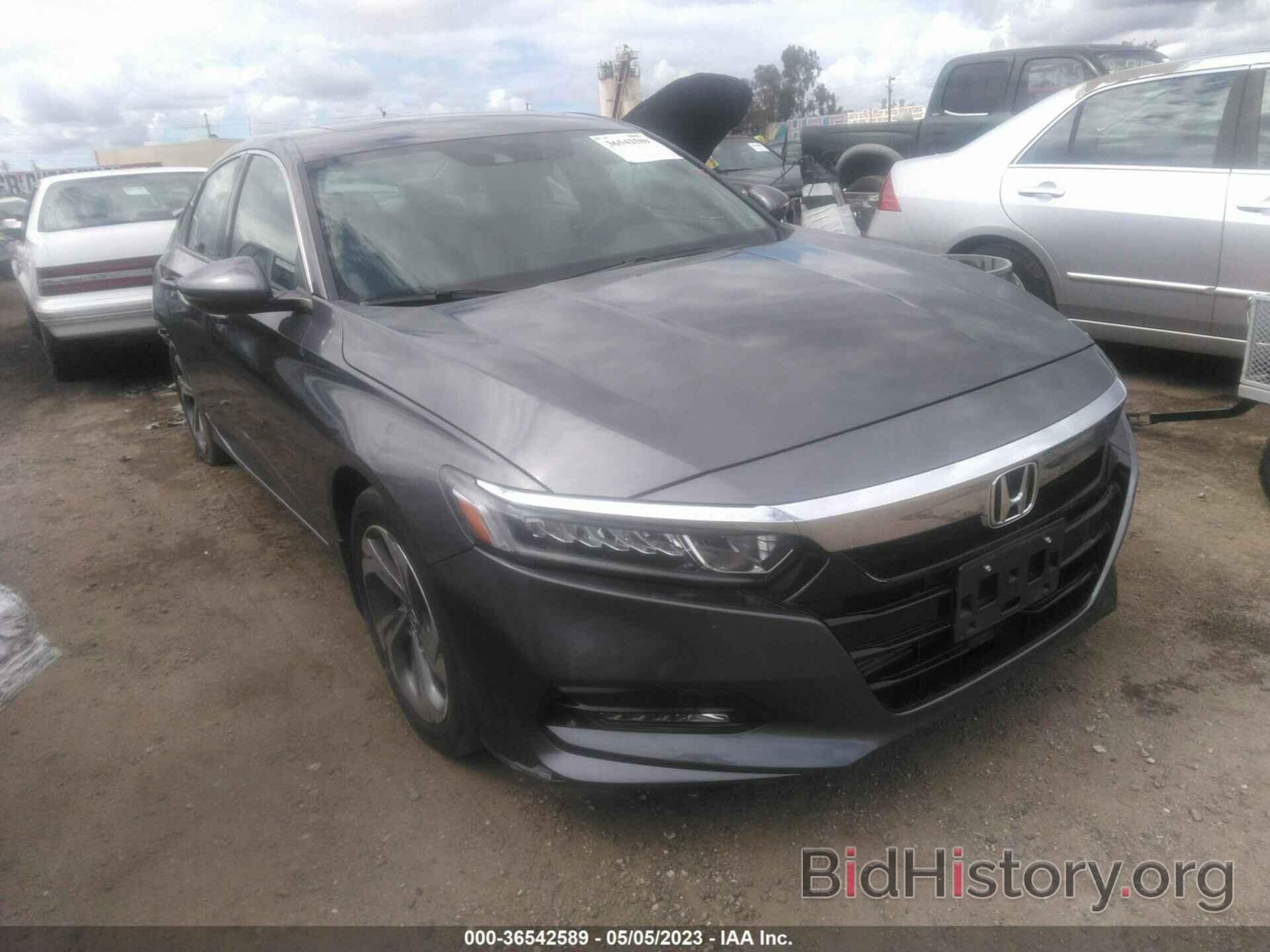 Photo 1HGCV1F59JA023054 - HONDA ACCORD SEDAN 2018