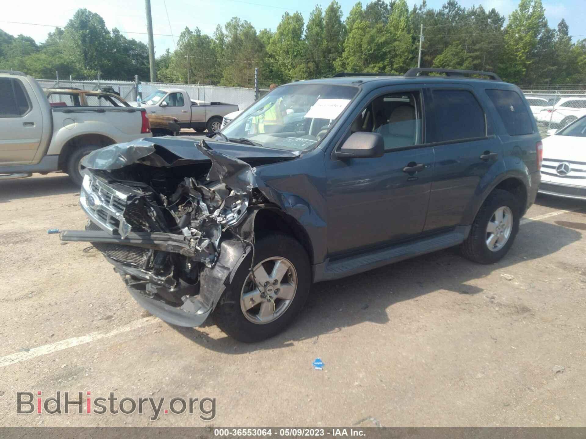 2011 FORD ESCAPE - VIN: 1FMCU0DG1BKA60624 - Photo 2