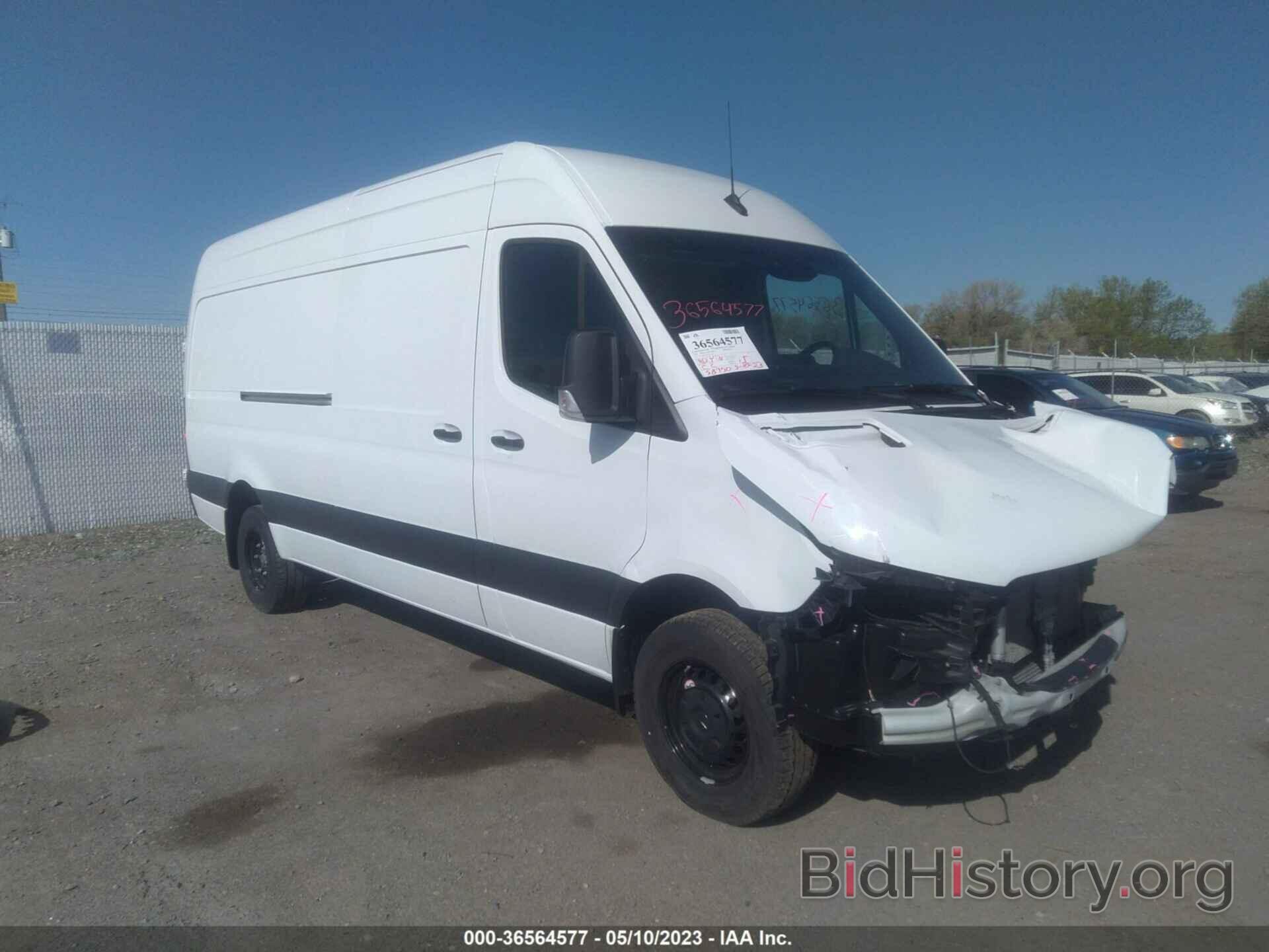 2022 Mercedes Benz Sprinter Passenger van