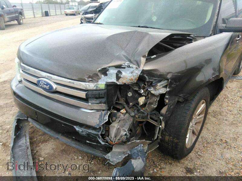 2011 Ford FLEX (VIN 2FMGK5BCXBBD04091) — photo 6 of 11