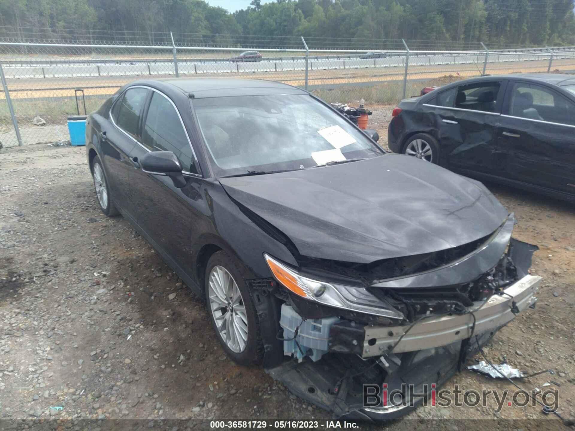 Photo 4T1B11HK3JU056067 - TOYOTA CAMRY 2018