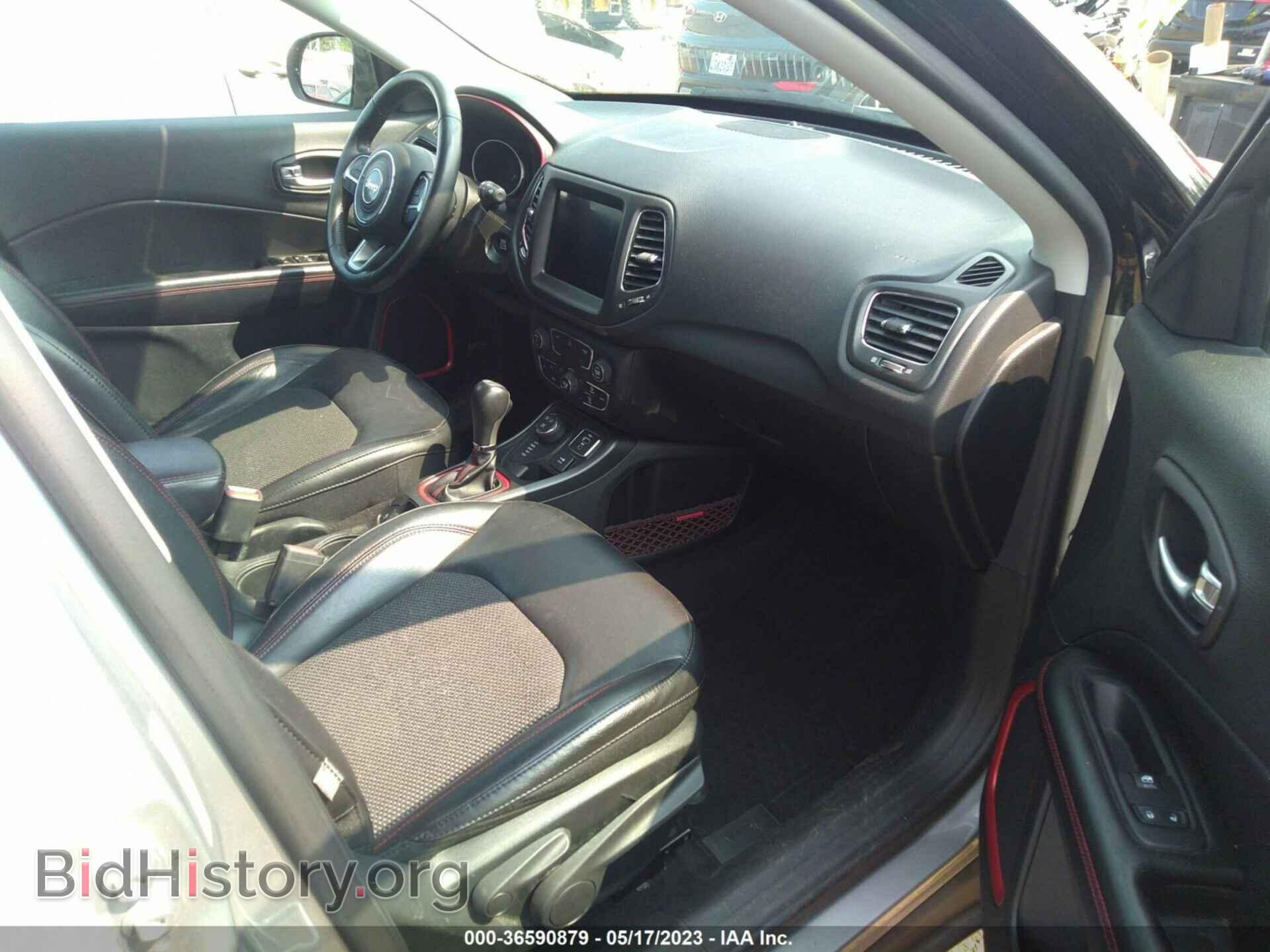 2019 JEEP COMPASS - VIN: 3C4NJDDB9KT744756 - Фото 5