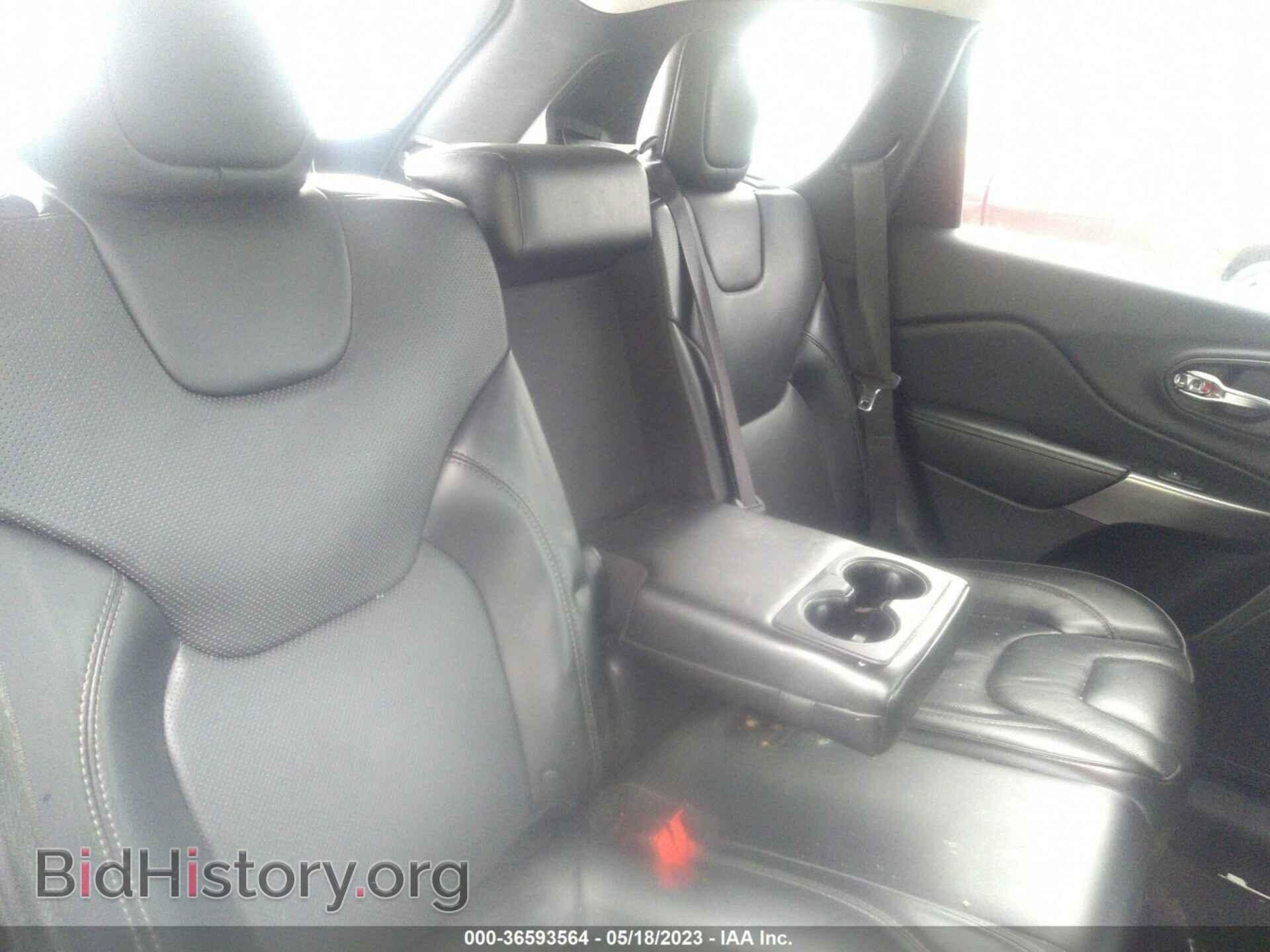 2019 JEEP CHEROKEE - VIN: 1C4PJLDB0KD300559 - Фото 8