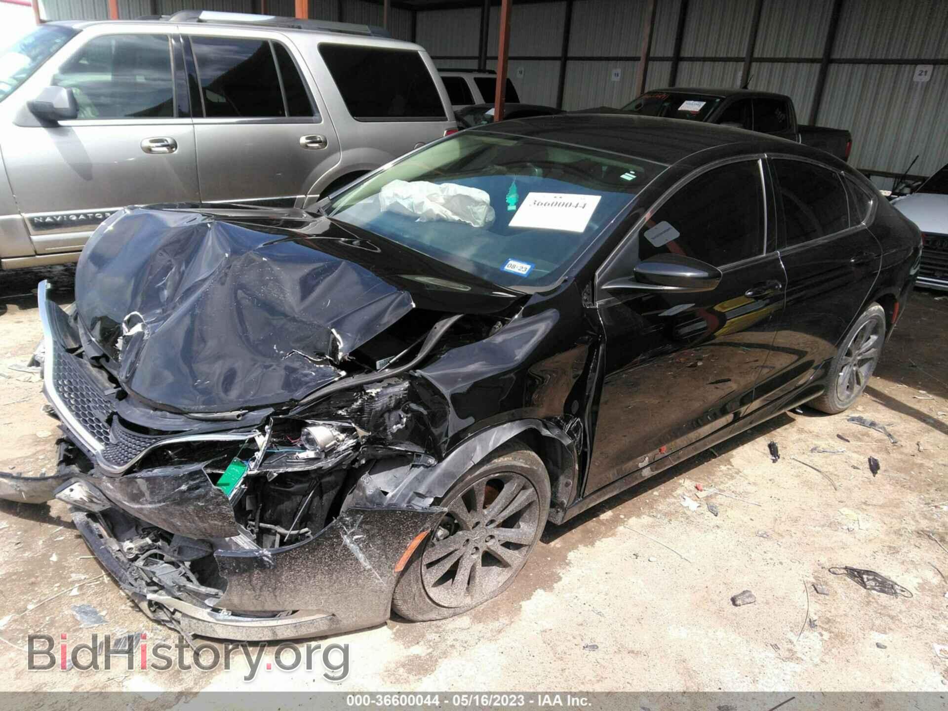 2015 CHRYSLER 200 - VIN: 1C3CCCAB3FN715523 - Фото 2