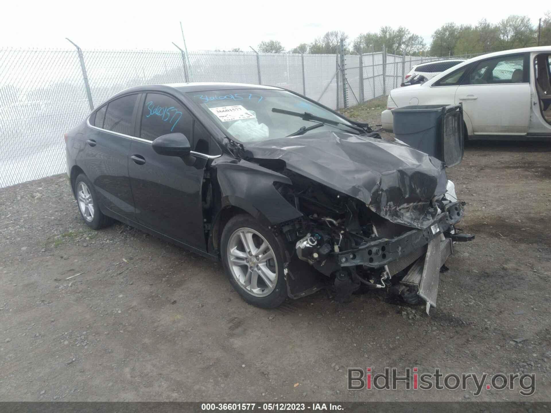 Photo 1G1BE5SM9J7168888 - CHEVROLET CRUZE 2018