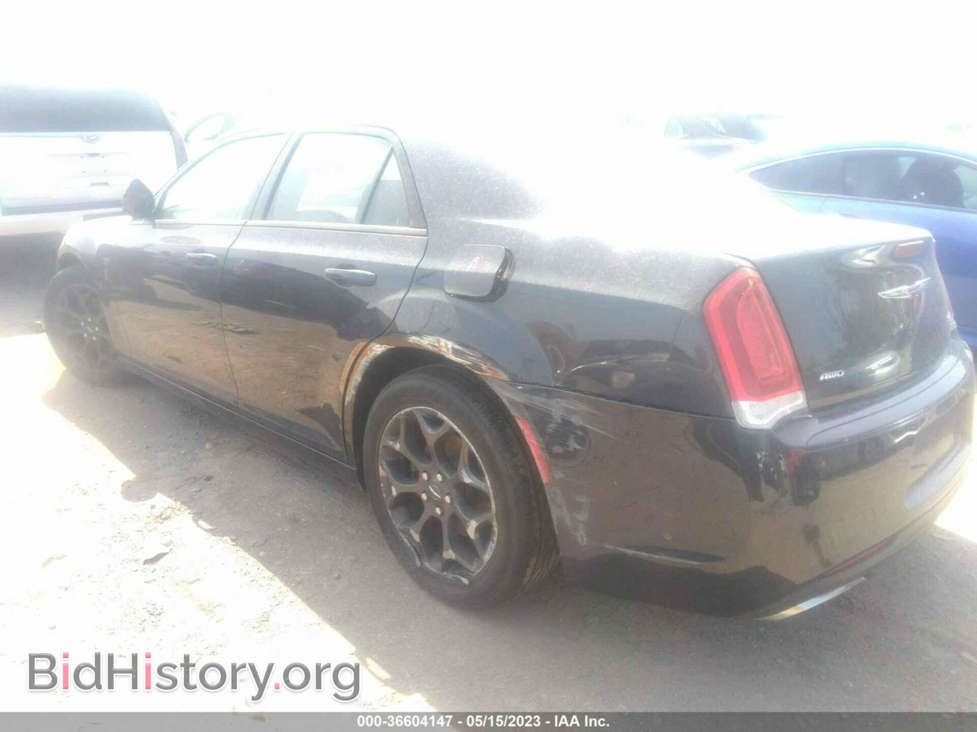 2019 CHRYSLER 300 - VIN: 2C3CCAGG3KH517440 - Фото 3