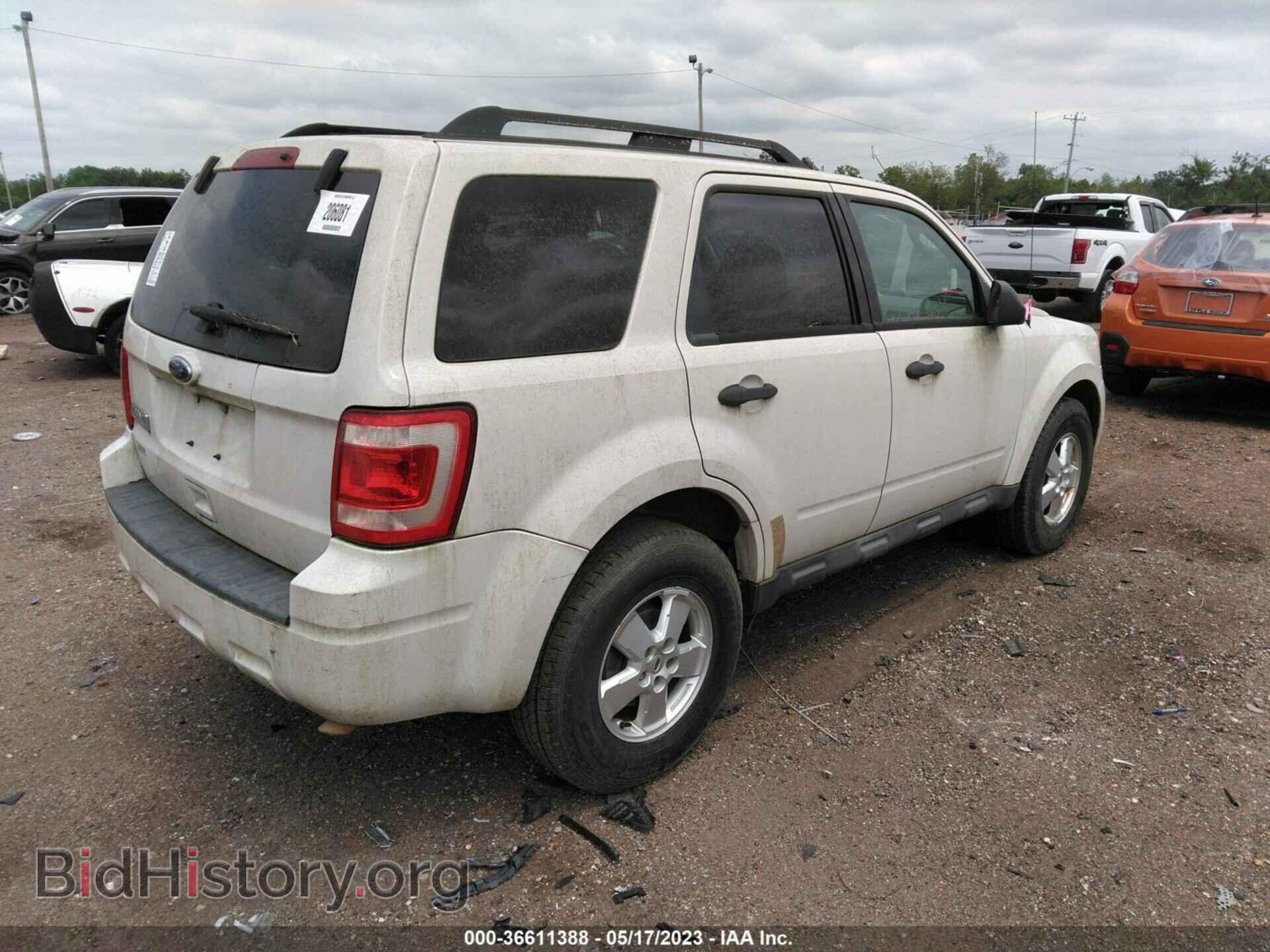 2010 FORD ESCAPE - VIN: 1FMCU0D74AKC82928 - Фото 4