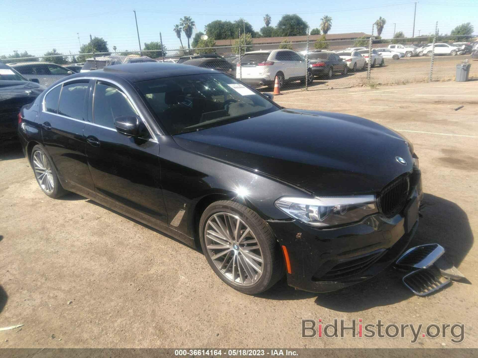 Photo WBAJA9C59KB254713 - BMW 5 SERIES 2019