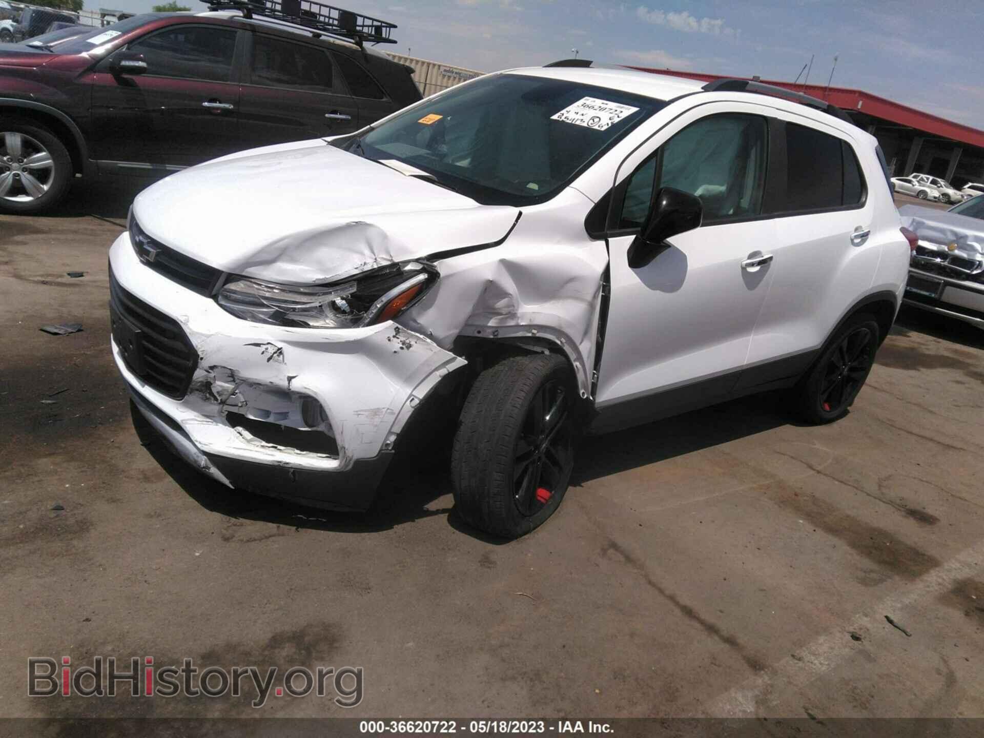2018 CHEVROLET TRAX - VIN: 3GNCJLSB2JL264391 - Фото 2