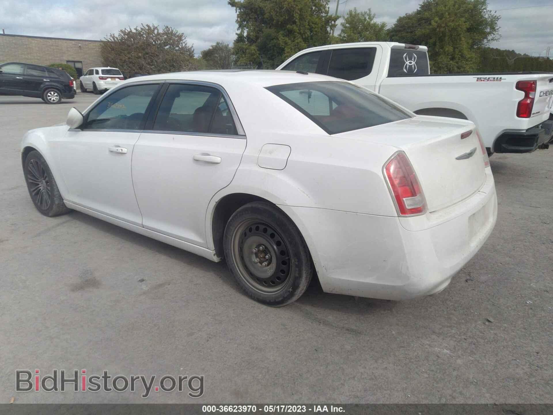 2014 CHRYSLER 300 - VIN: 2C3CCABG0EH180978 - Фото 3