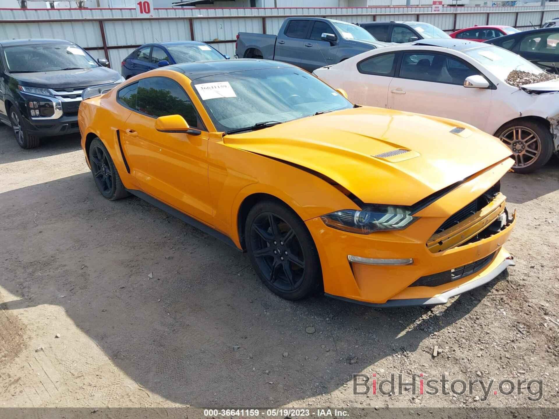 Photo 1FA6P8TH3J5169798 - FORD MUSTANG 2018