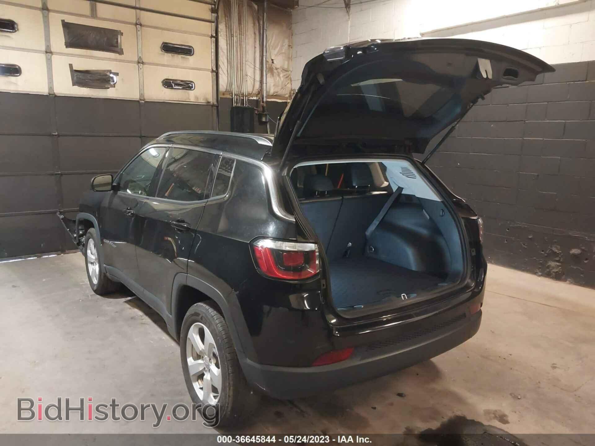 2019 JEEP COMPASS - VIN: 3C4NJDBB4KT850812 - Фото 3