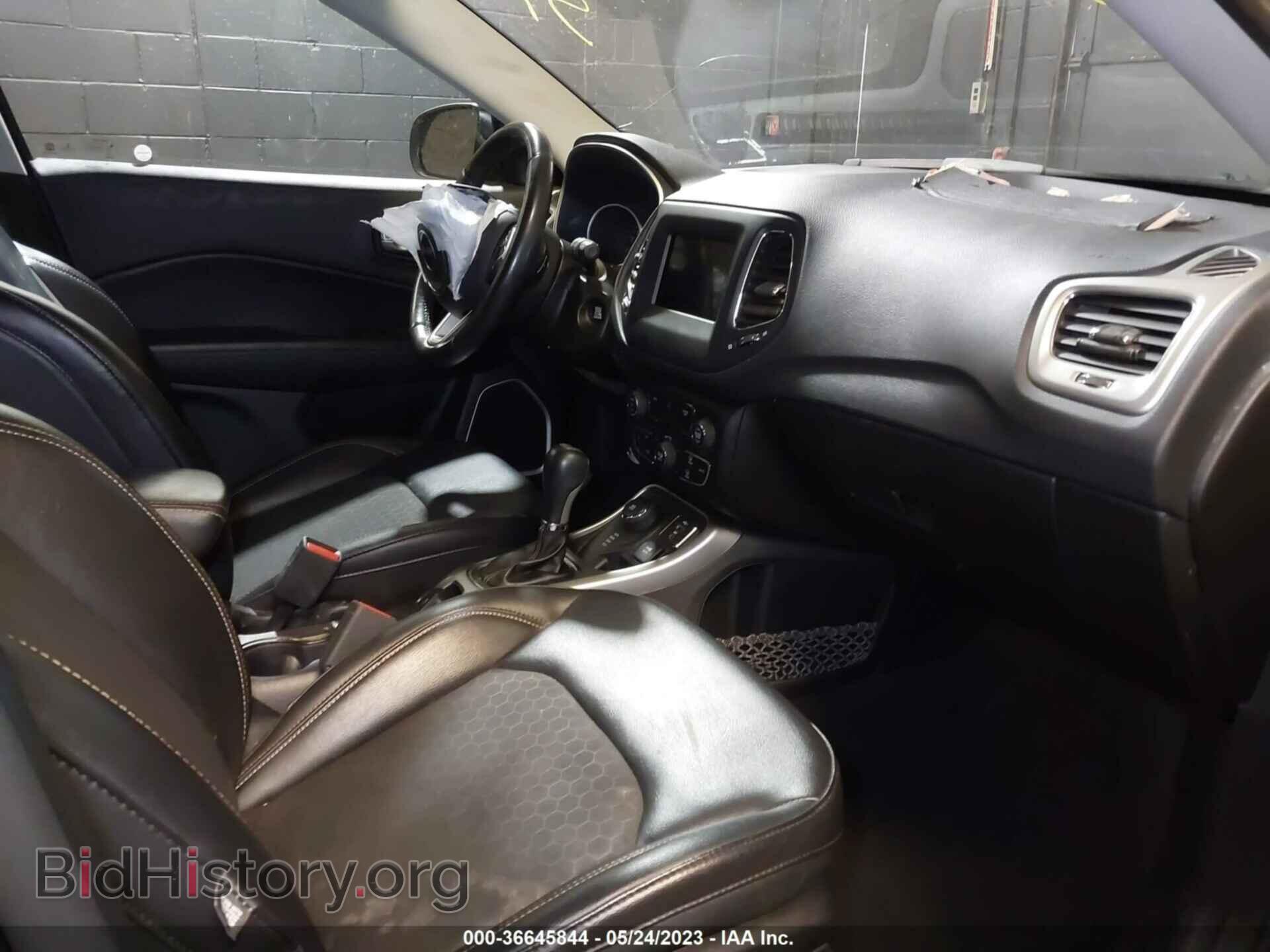 2019 JEEP COMPASS - VIN: 3C4NJDBB4KT850812 - Фото 5