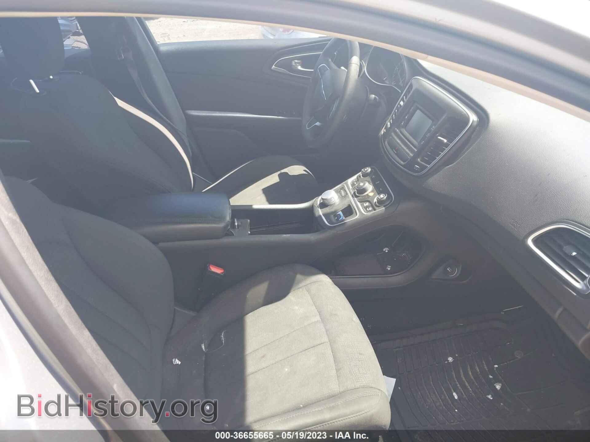 2016 CHRYSLER 200 - VIN: 1C3CCCAB2GN104299 - Фото 5