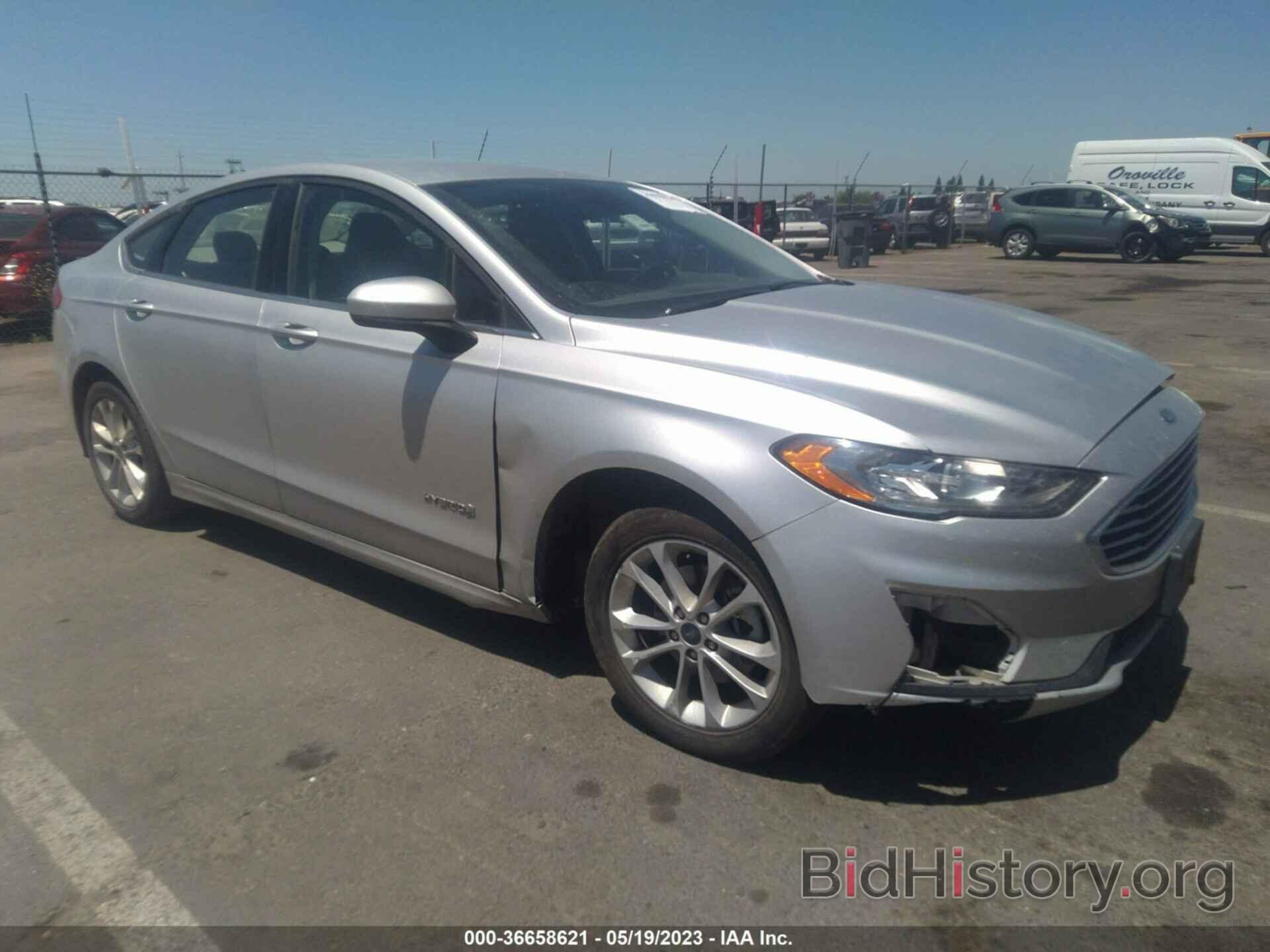 Photo 3FA6P0LU1KR222124 - FORD FUSION HYBRID 2019