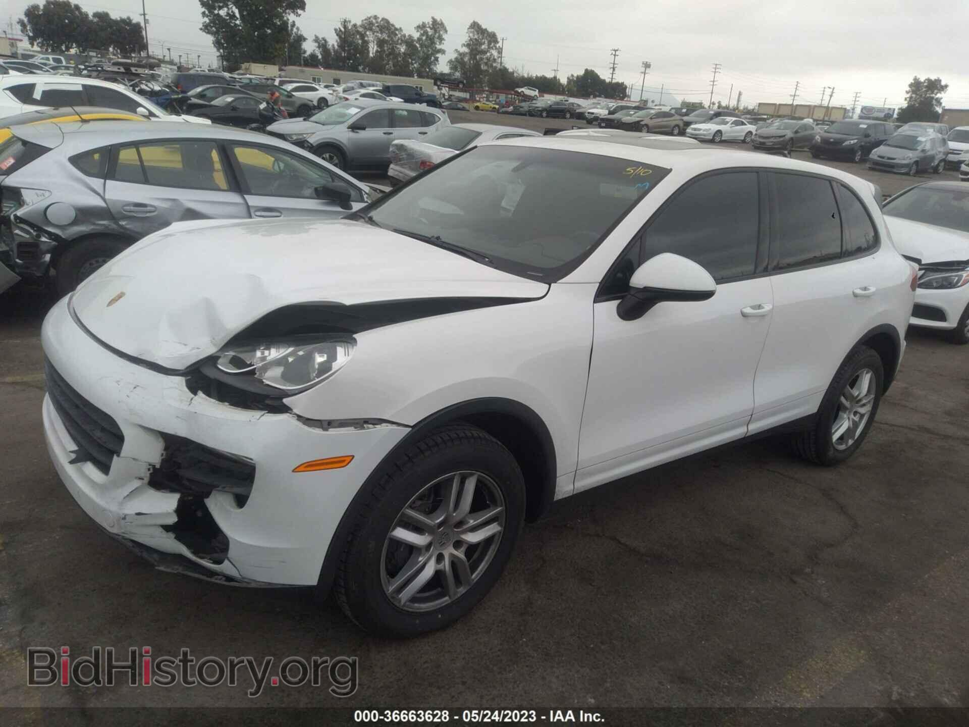 2018 PORSCHE CAYENNE - VIN: WP1AA2A29JKA07093 - Фото 2
