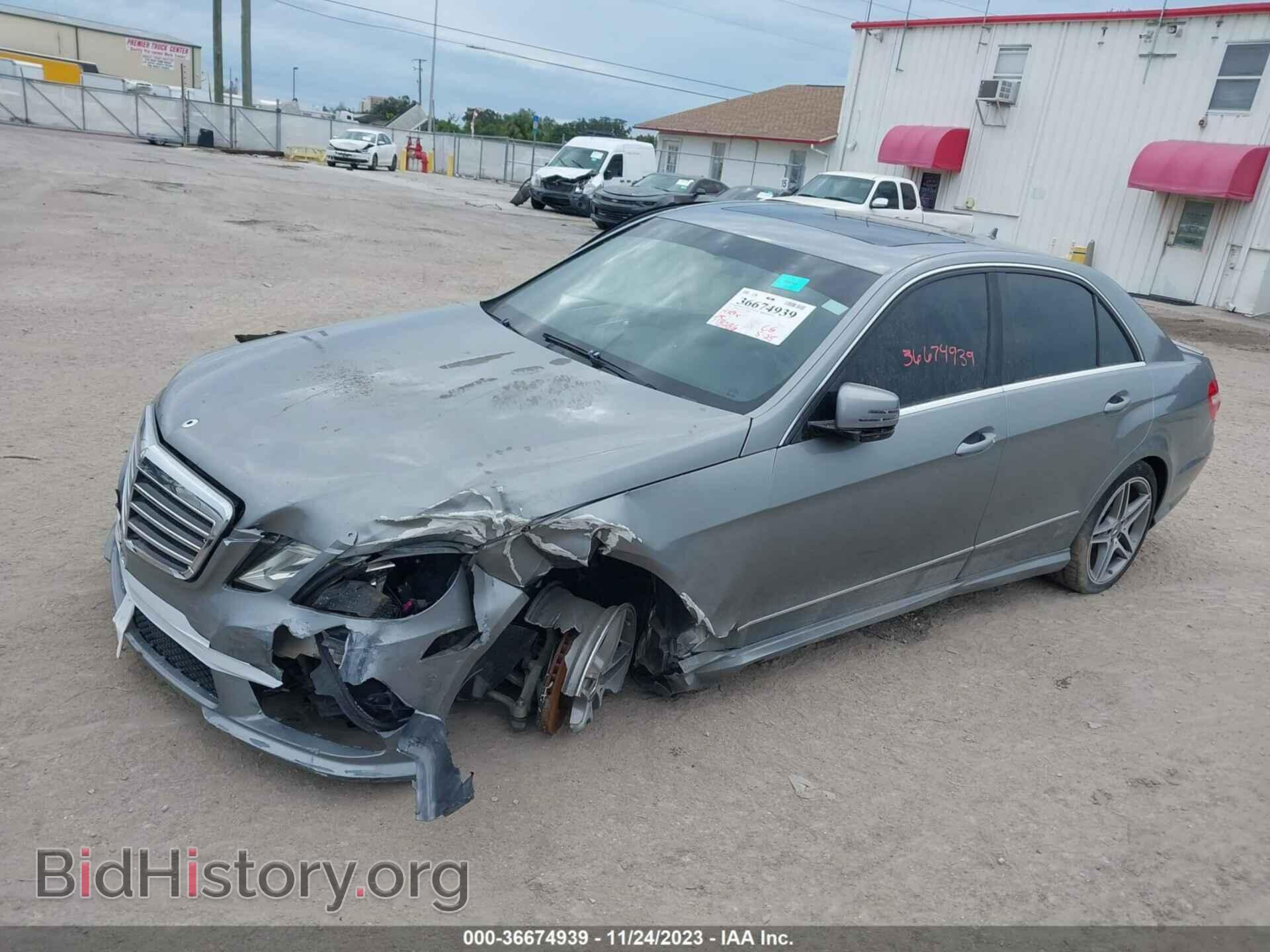 2011 MERCEDES-BENZ E-CLASS - VIN: WDDHF5GB0BA375119 - Фото 2