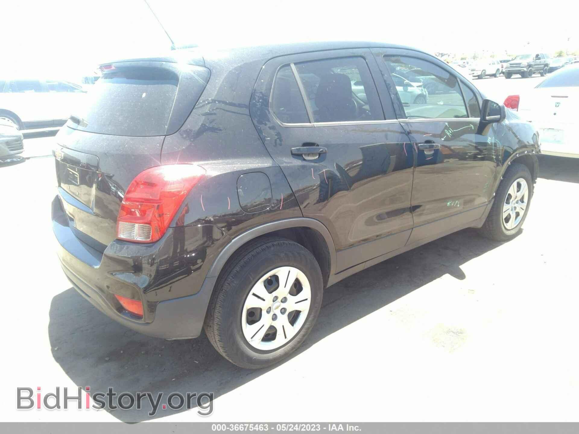 2018 CHEVROLET TRAX - VIN: 3GNCJKSB9JL395795 - Фото 4