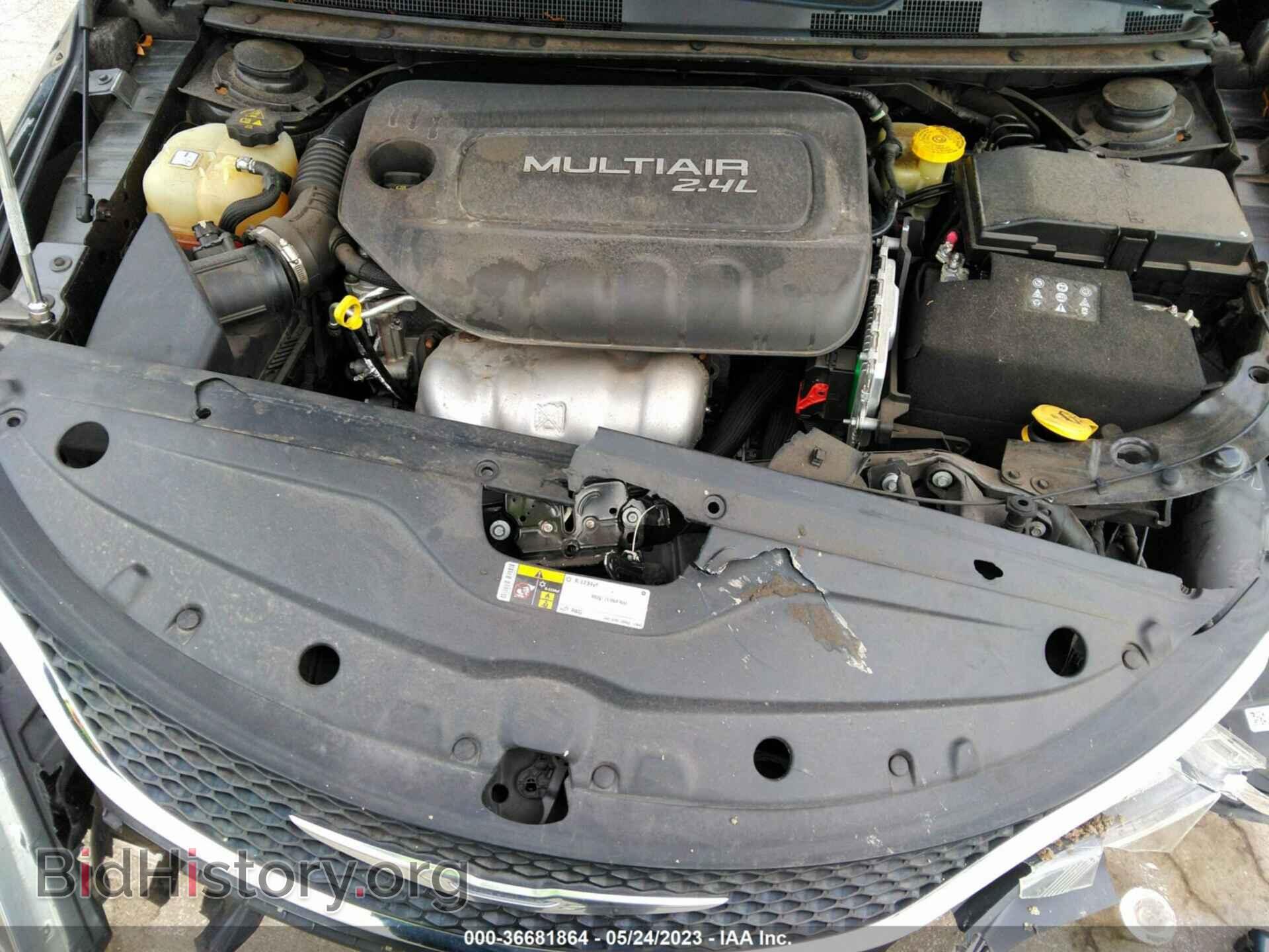 2015 CHRYSLER 200 - VIN: 1C3CCCAB6FN712017 - Фото 10