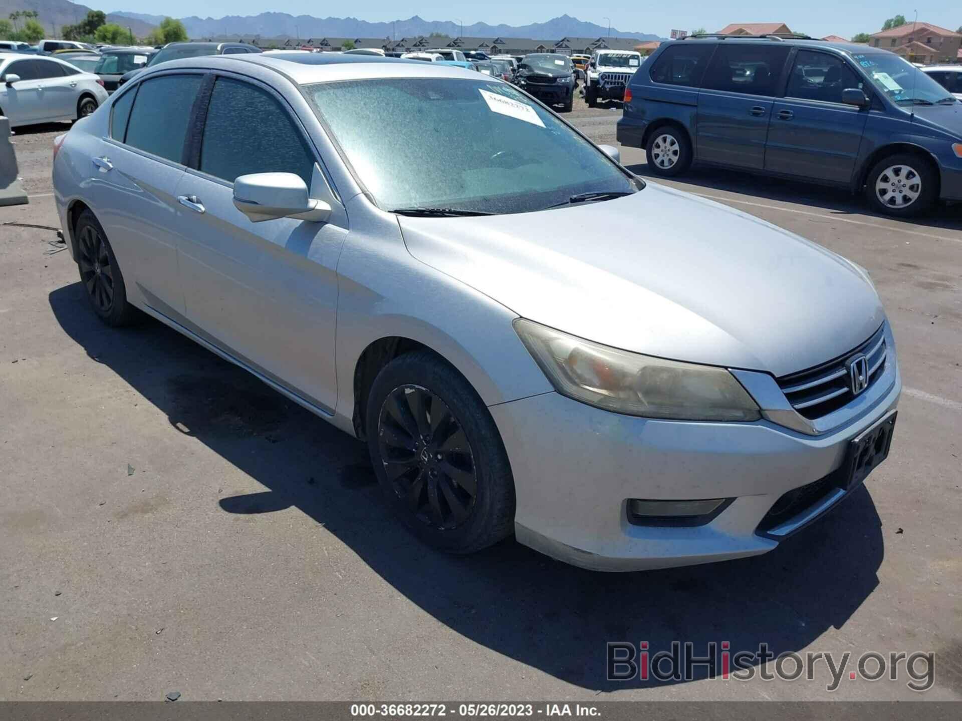 Фотография 1HGCR3F95FA020954 - HONDA ACCORD SEDAN 2015