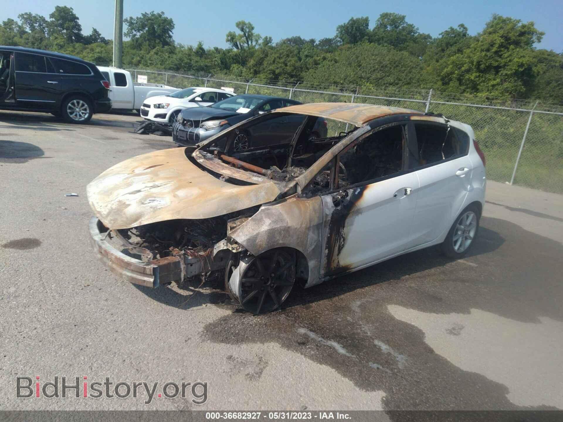 2019 FORD FIESTA - VIN: 3FADP4EJ6KM132787 - Фото 2